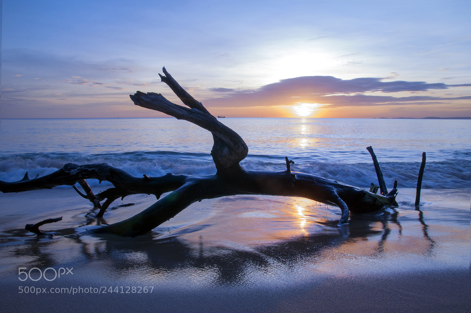 Nikon D90 sample photo. Beautiful sunset, sihanoukville, cambodia. photography