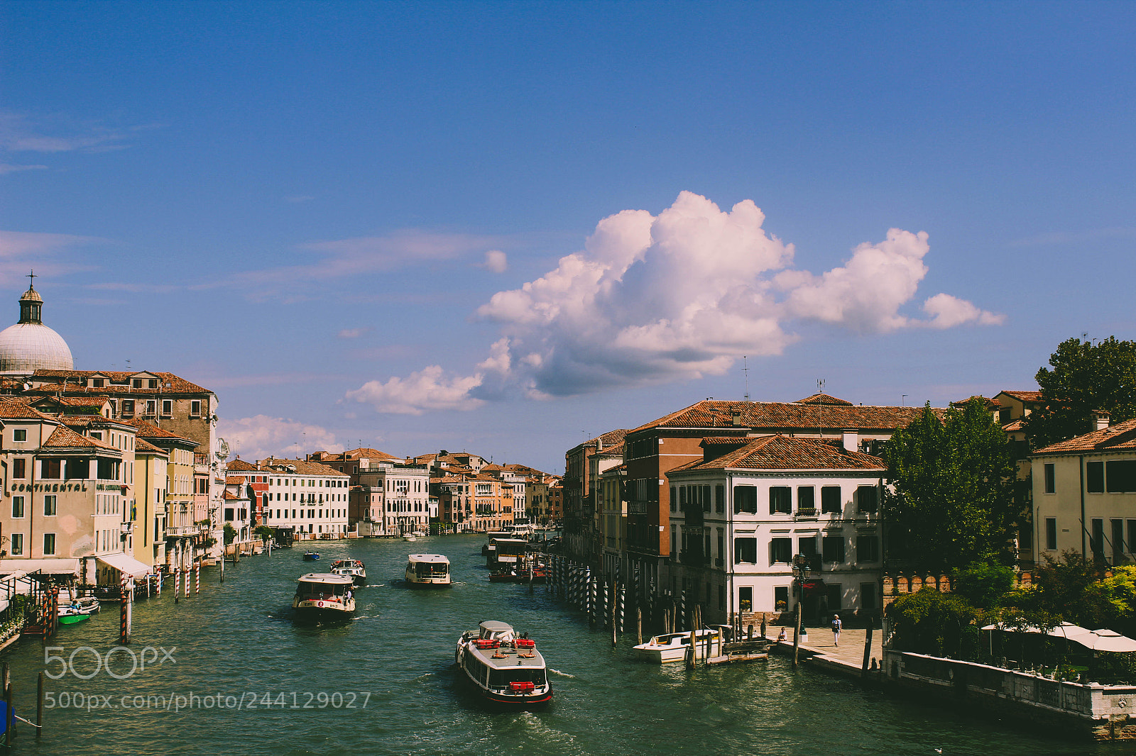 Canon EOS 1300D (EOS Rebel T6 / EOS Kiss X80) sample photo. Venice is eternity itself. photography