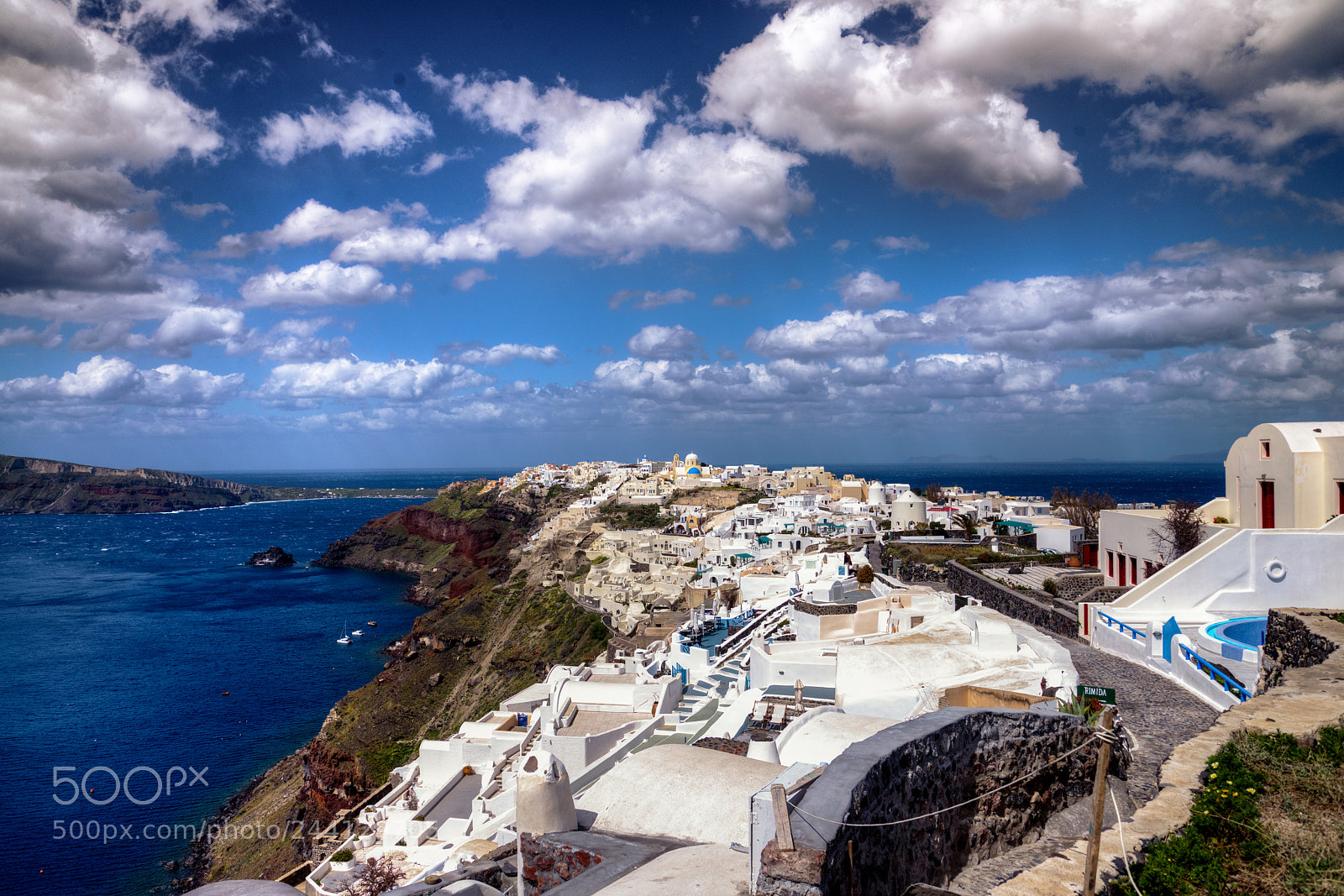 Nikon D600 sample photo. Oia clouds photography
