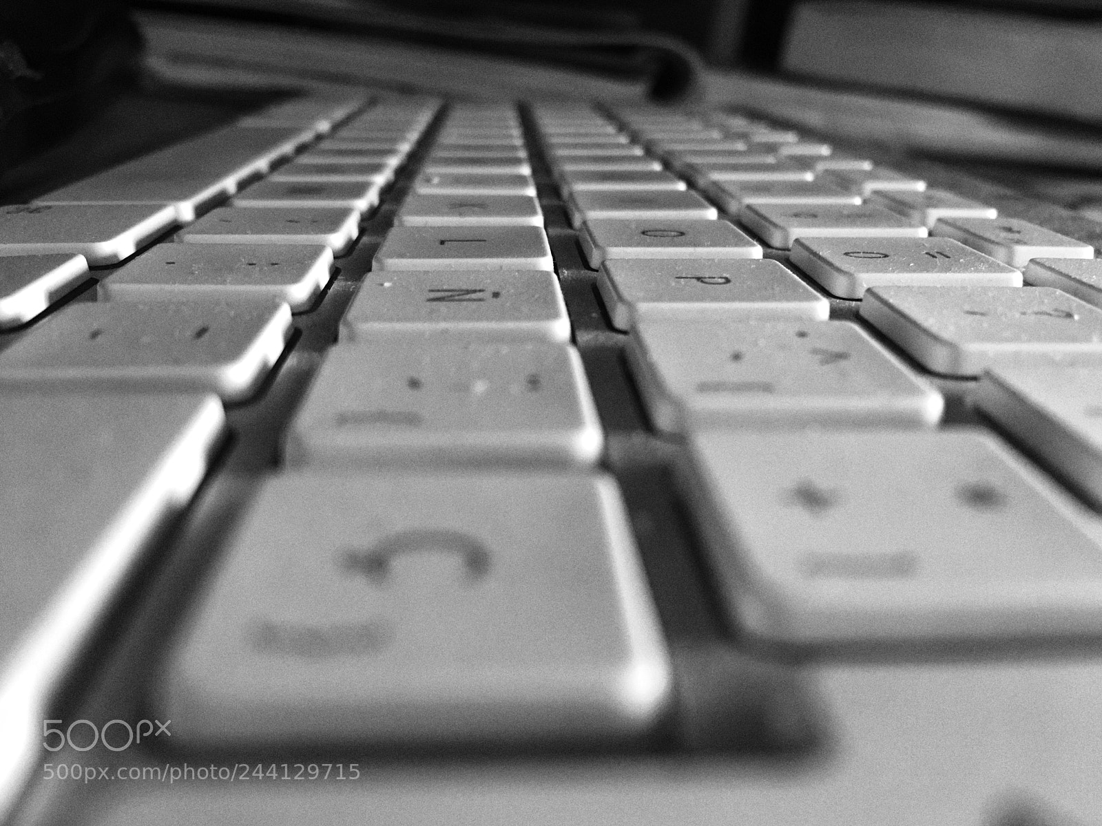 Apple iPhone SE sample photo. Teclado photography
