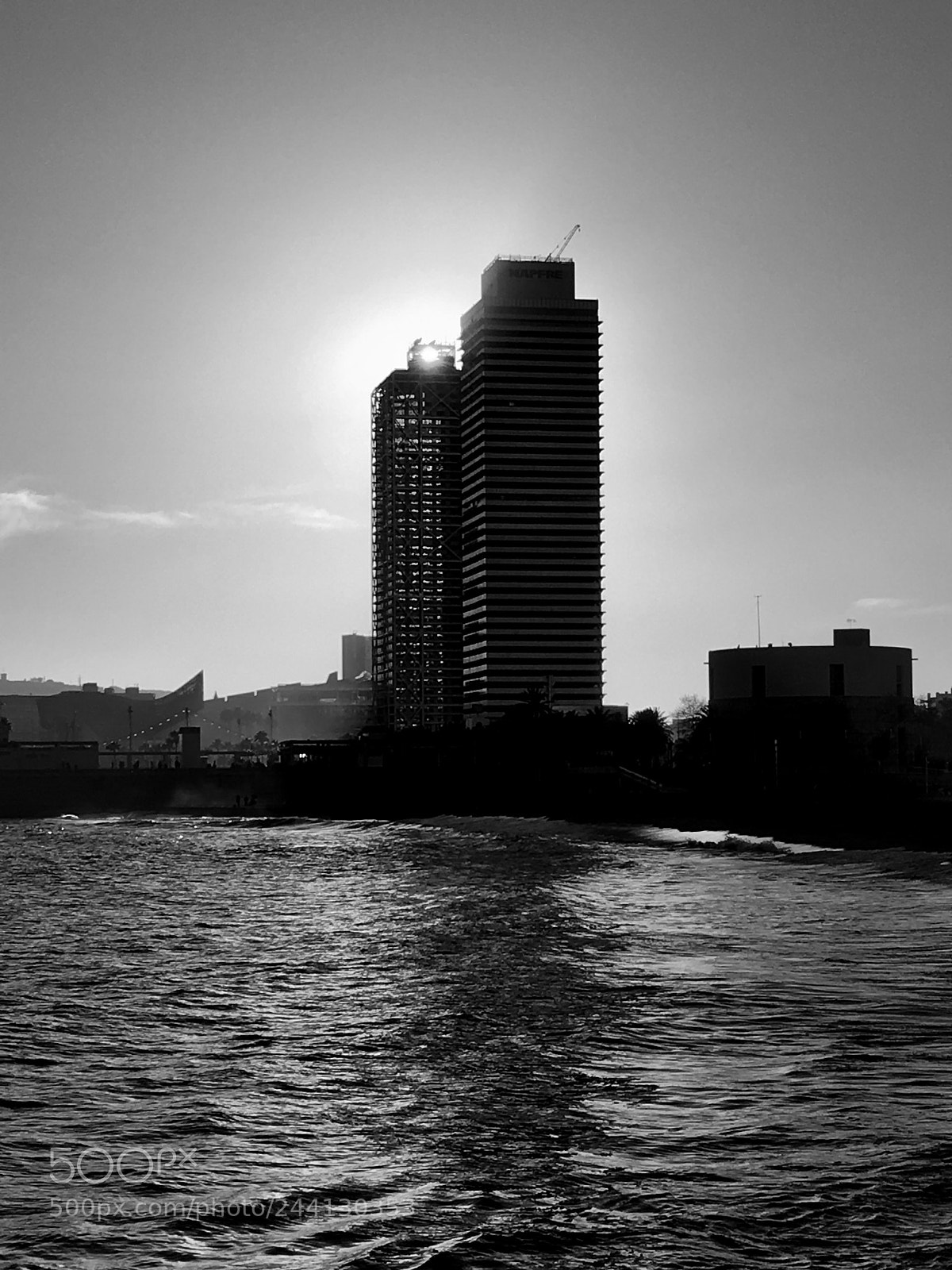 Apple iPhone 6s sample photo. Sun inside building photography
