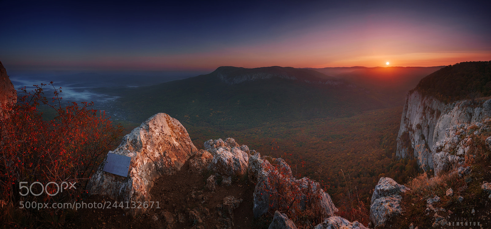 Sony ILCA-77M2 sample photo. Dawn at barskaya polyana. photography