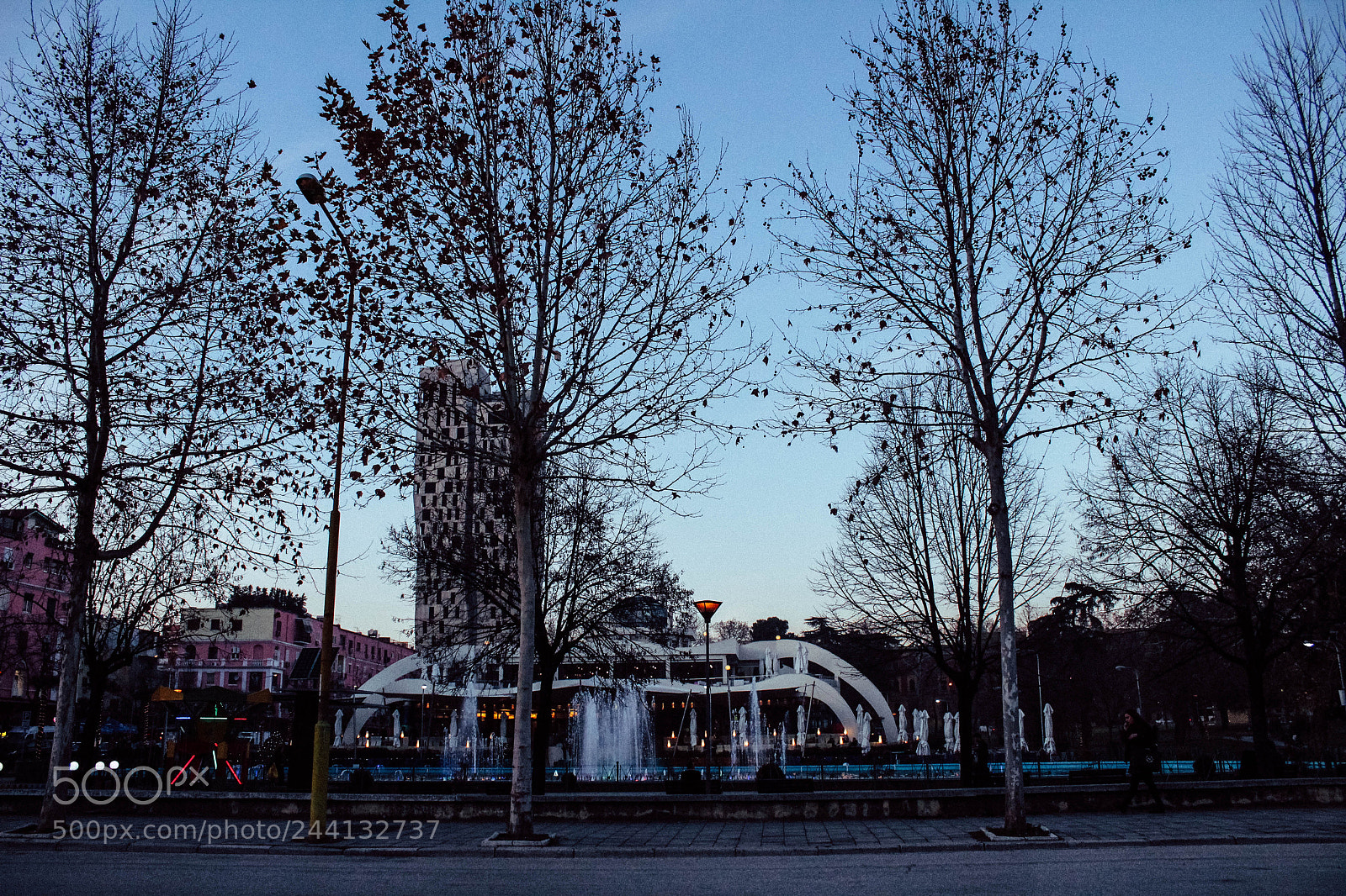 Canon EOS 1300D (EOS Rebel T6 / EOS Kiss X80) sample photo. Tirana's dreamers photography