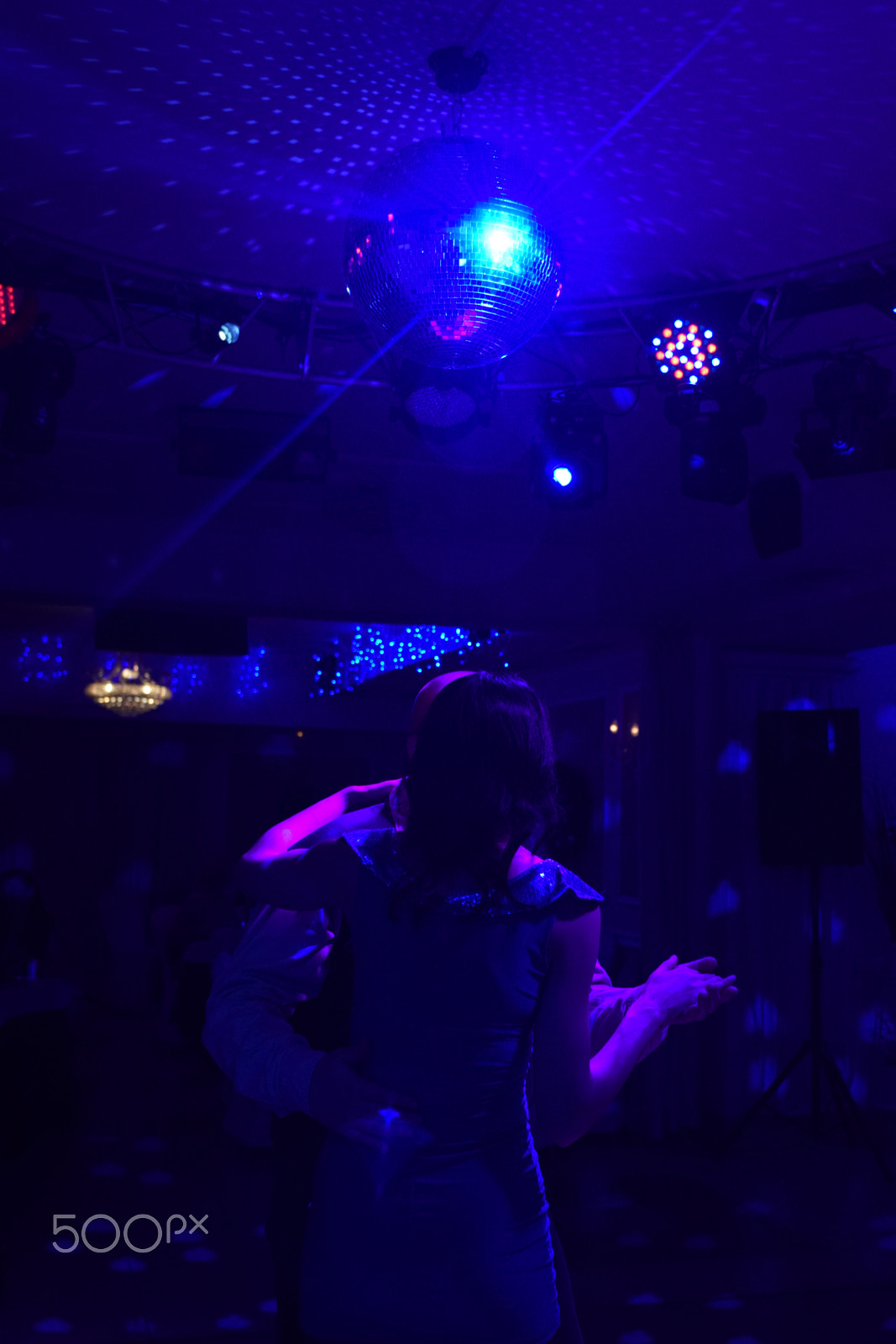 Nikon AF-S Nikkor 24-70mm F2.8G ED sample photo. Dancing all night photography