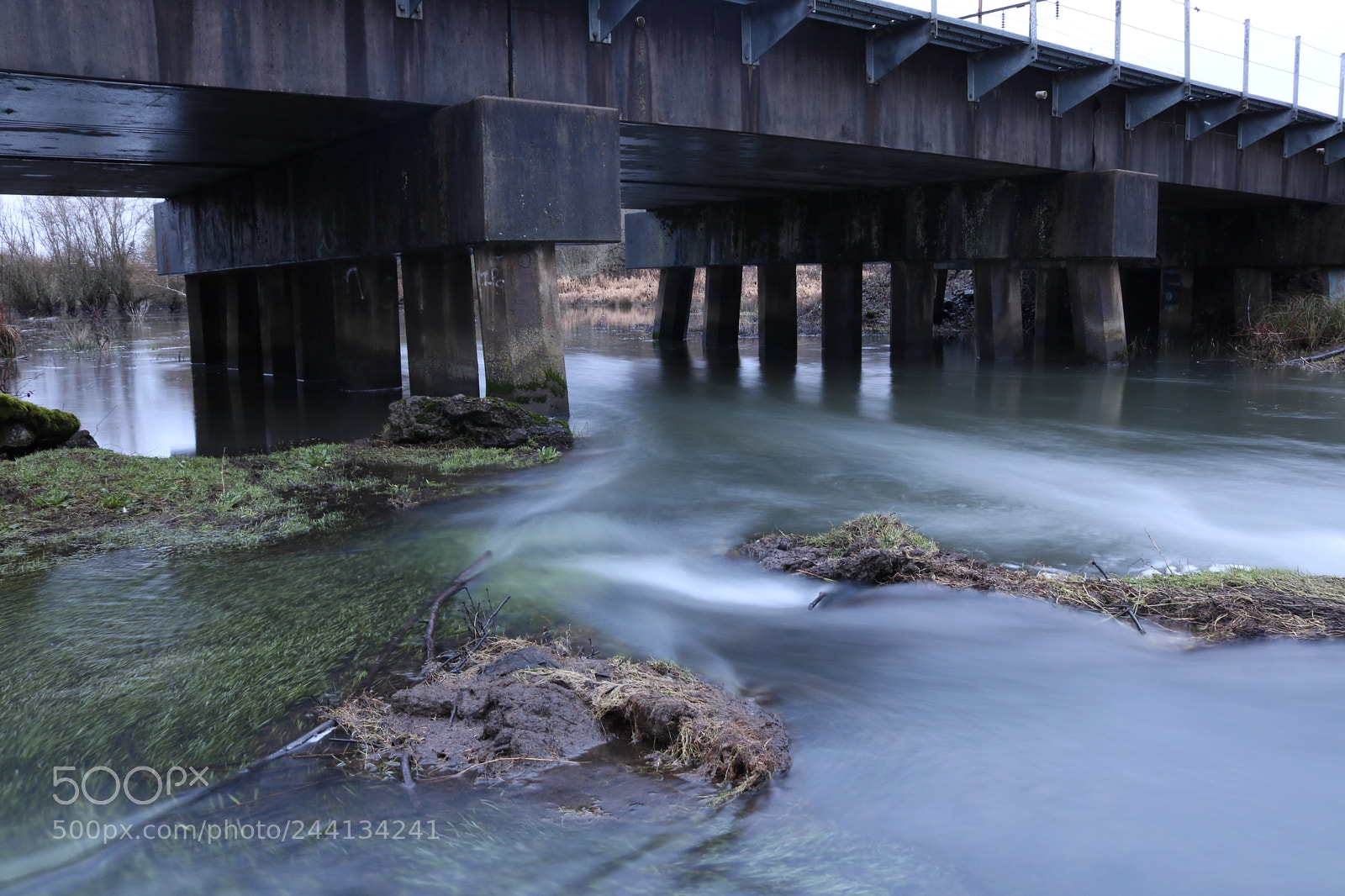 Canon EOS 750D (EOS Rebel T6i / EOS Kiss X8i) sample photo. Soft water behind bridge photography