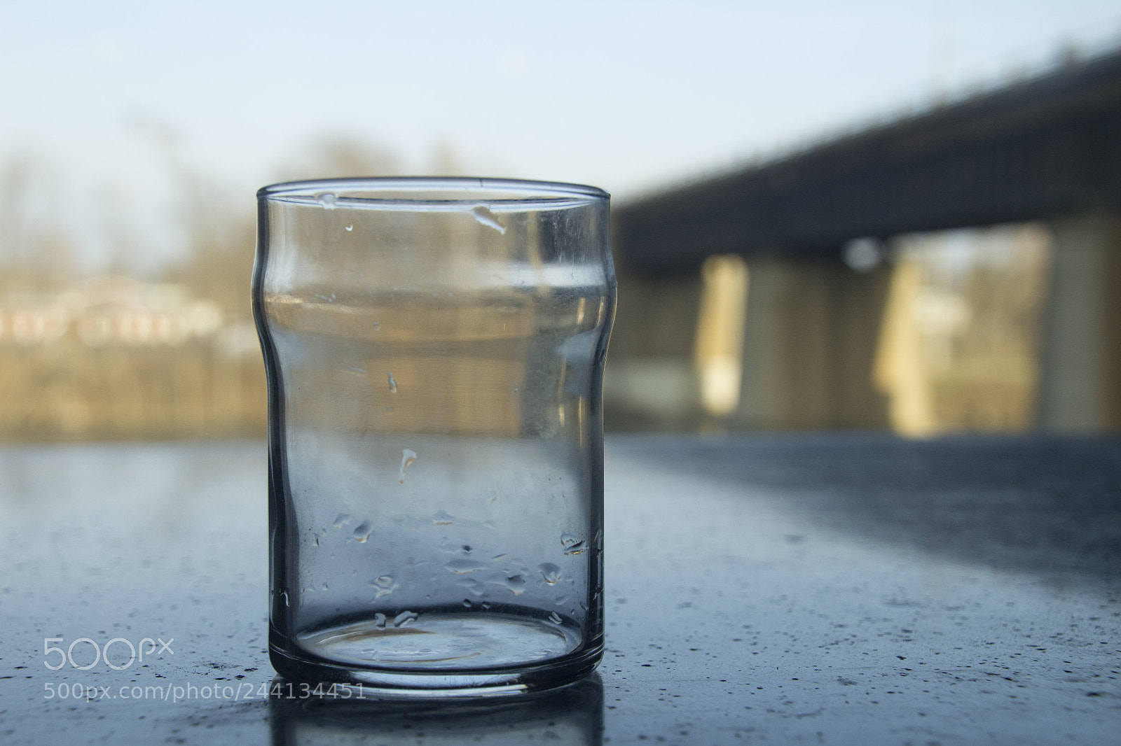 Canon EOS 1200D (EOS Rebel T5 / EOS Kiss X70 / EOS Hi) sample photo. Drinking class contrast photography