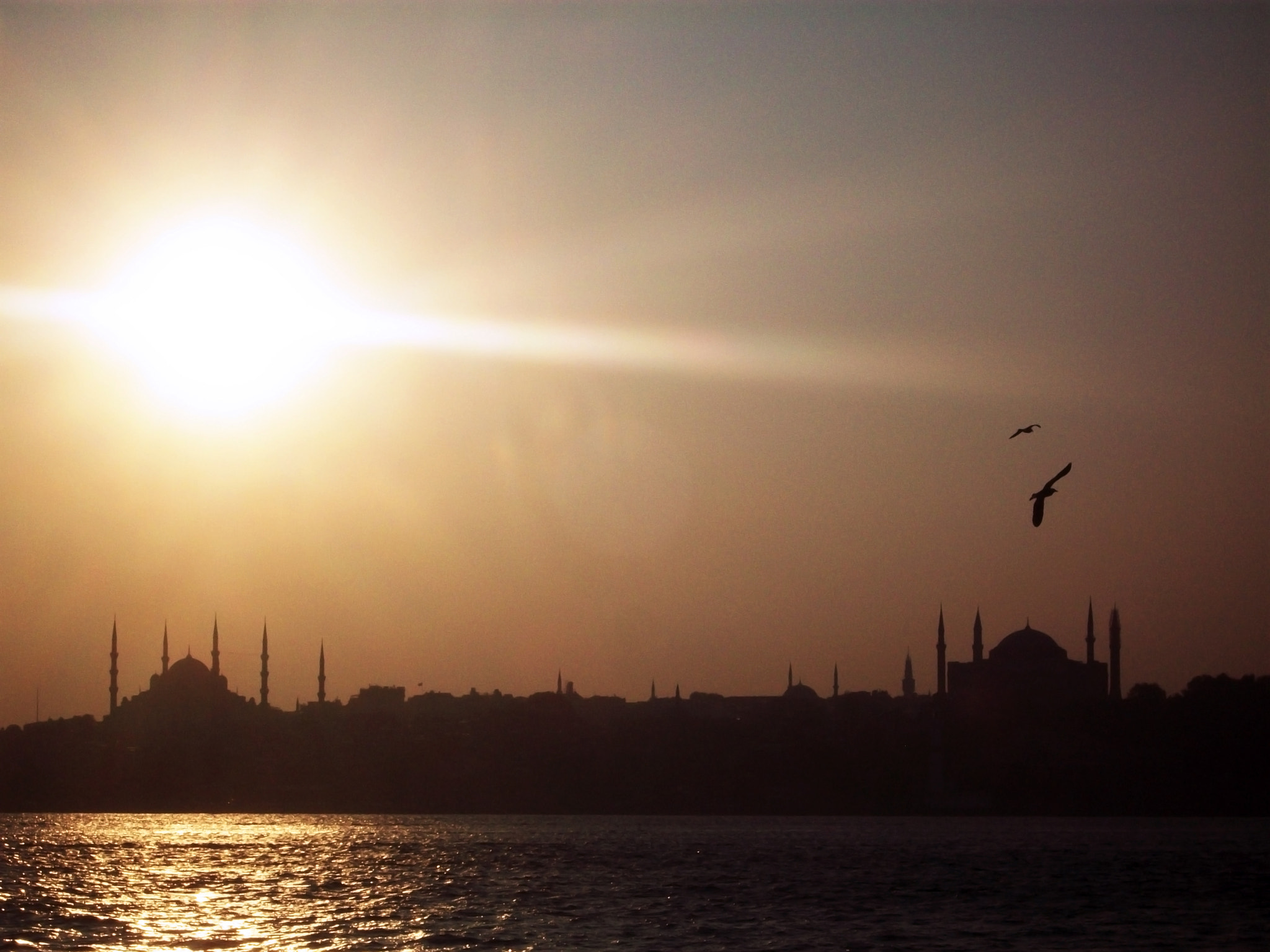 Kodak EASYSHARE C1013 DIGITAL CAMERA sample photo. Istanbul at sunset photography