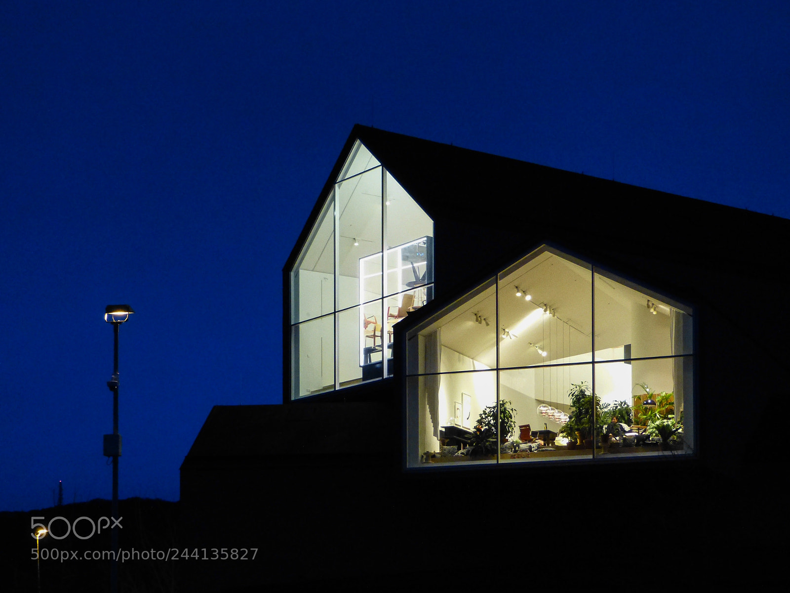 Panasonic Lumix DMC-FZ150 sample photo. Vitra at night photography