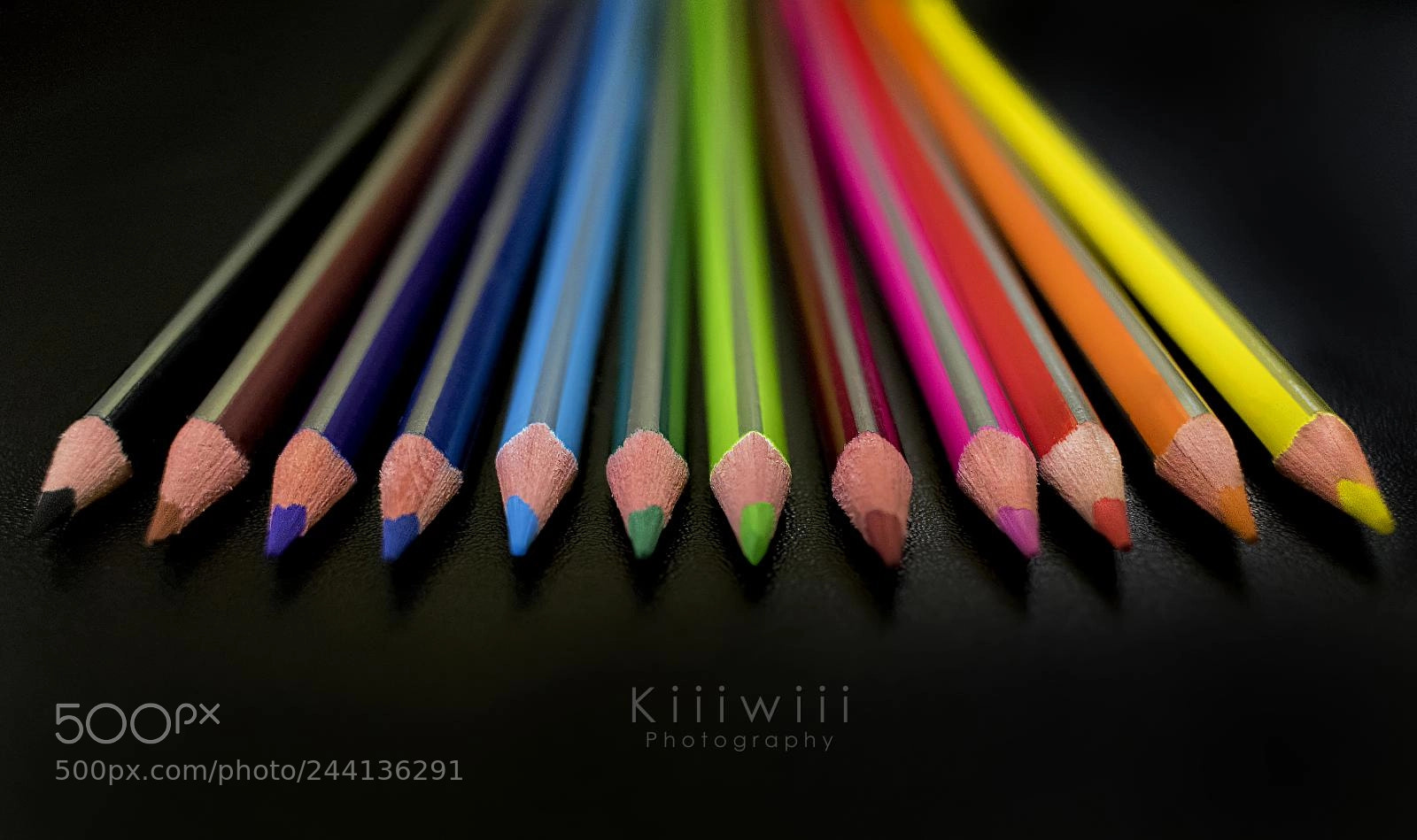Canon EOS 7D Mark II sample photo. 4/52 colores - rainbow pencils photography