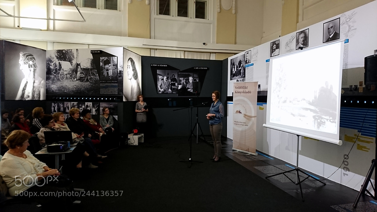 Sony Xperia XZ sample photo. Book launches photography