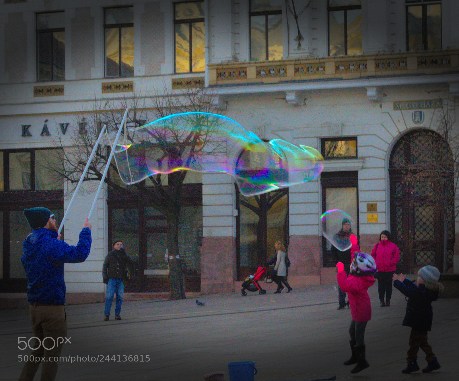 Nikon D5100 sample photo. Big bubble photography