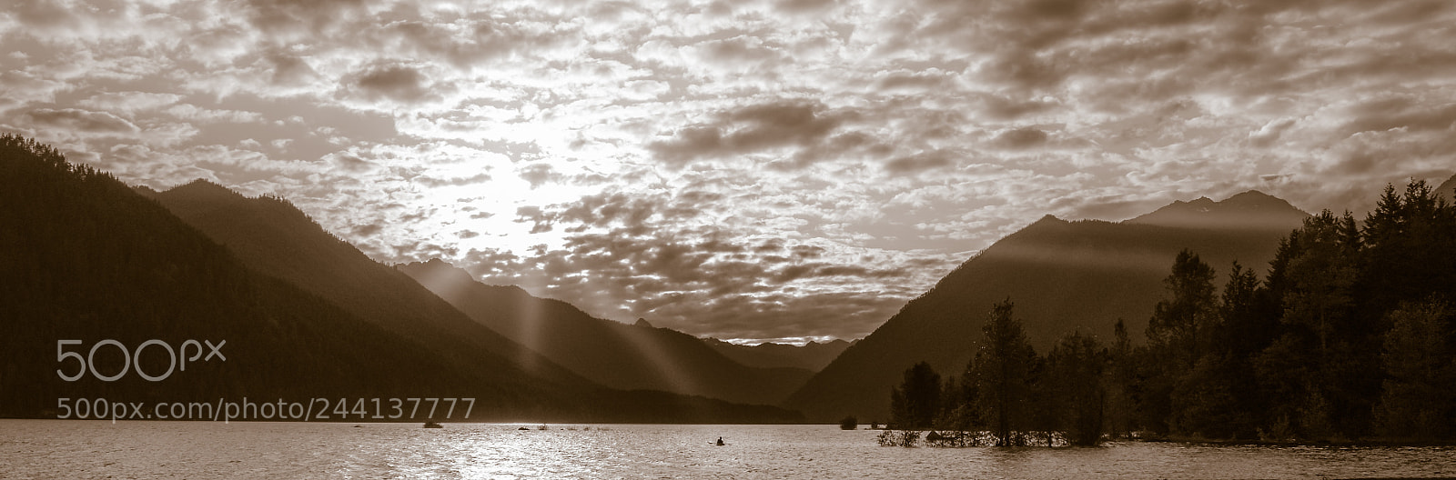 Fujifilm X-T20 sample photo. Winter kayak photography