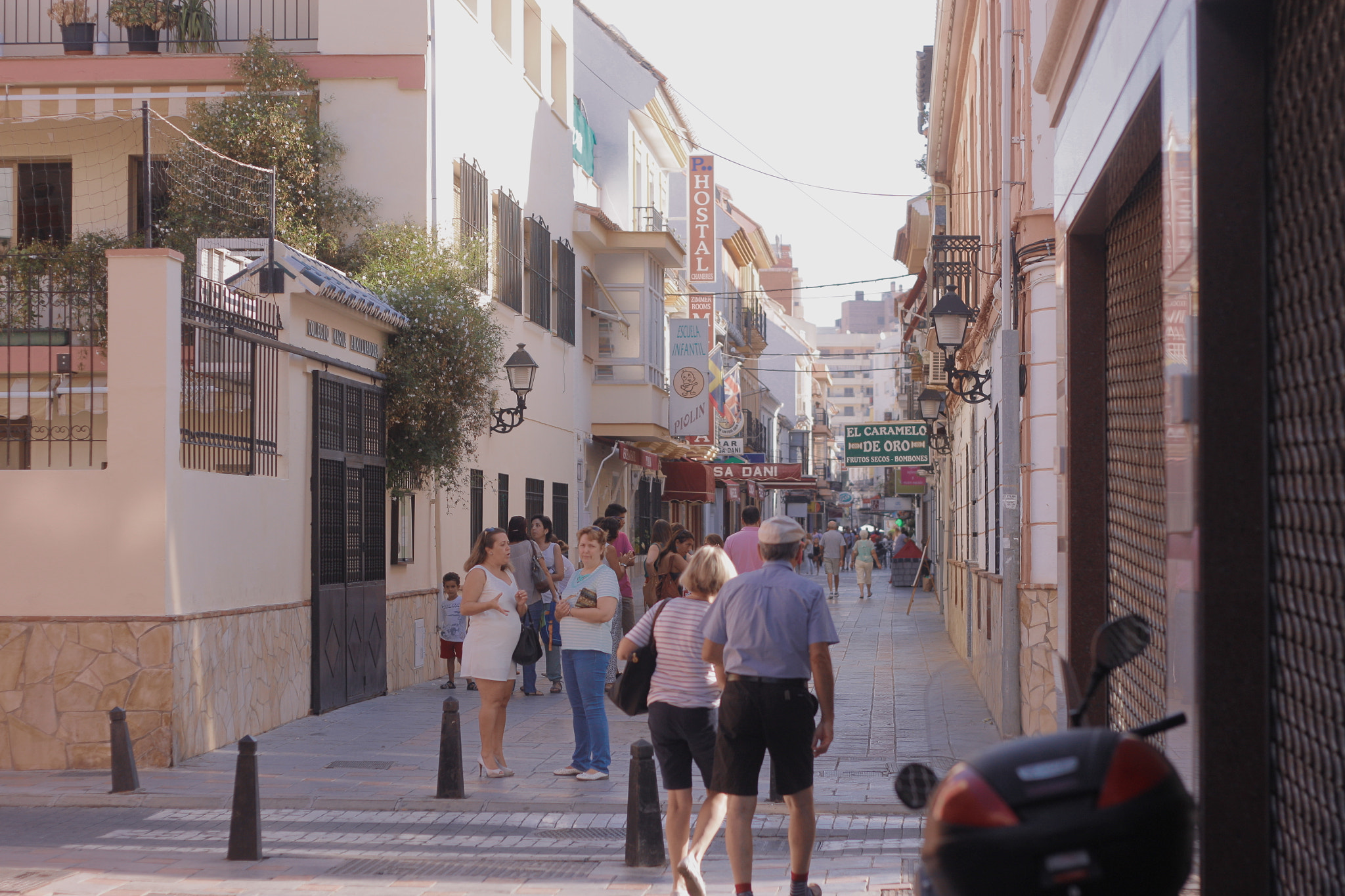 Canon EOS 500D (EOS Rebel T1i / EOS Kiss X3) + Canon EF 50mm f/1.8 sample photo. Spain 2015 photography