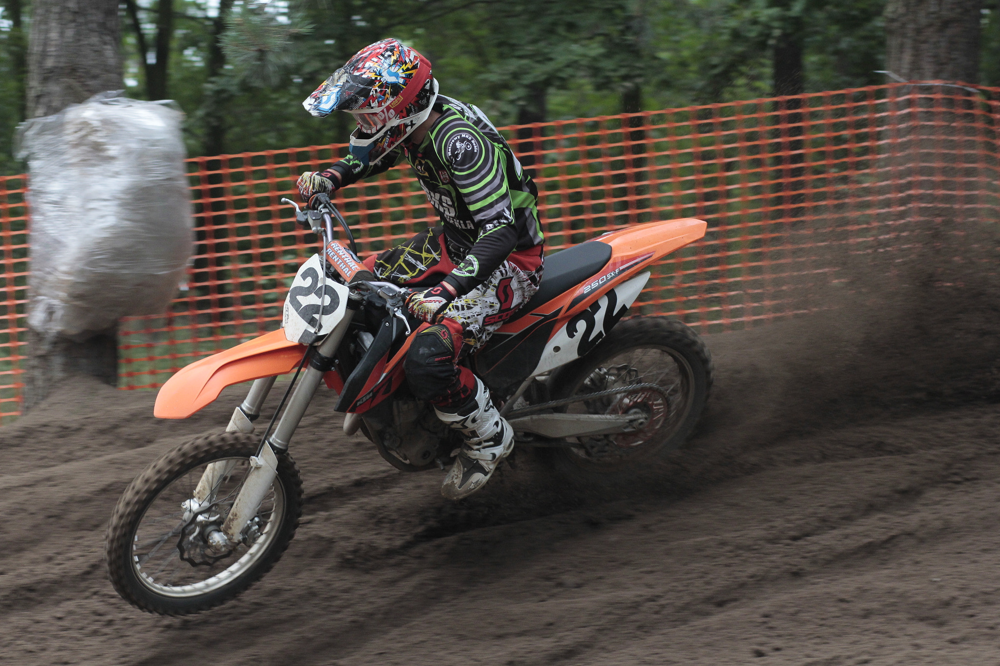 Canon EOS 60D + Canon EF 85mm F1.8 USM sample photo. Motocross photography