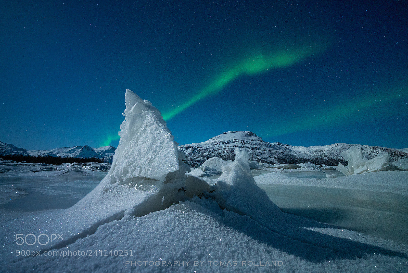 Sony a7R II sample photo. Subtle aurora photography