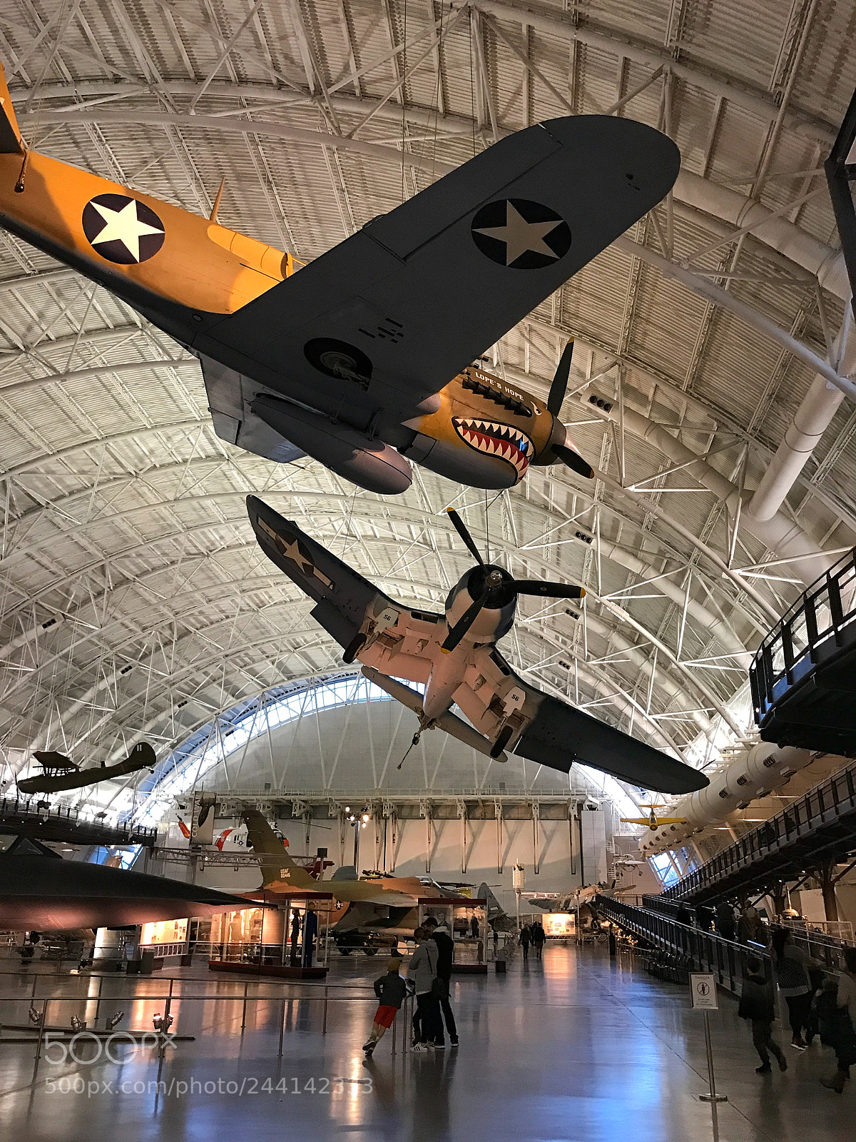 Apple iPhone 7 Plus sample photo. Dogfight at the museum photography