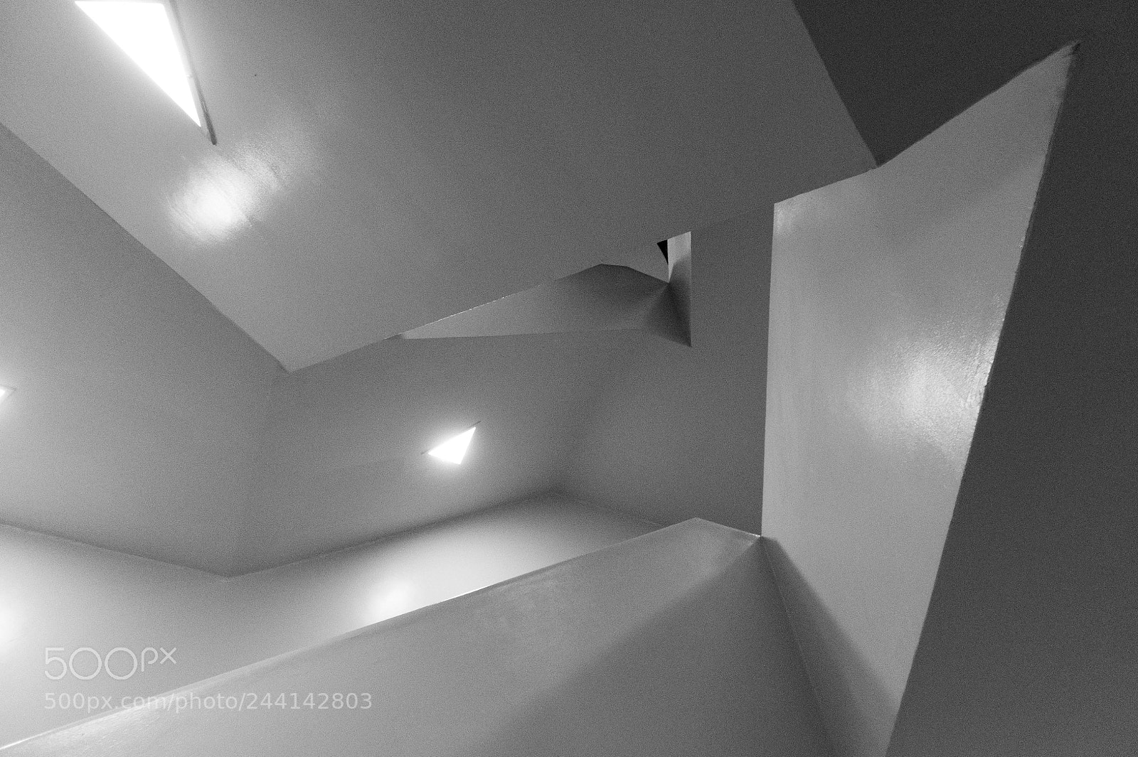 Nikon D90 sample photo. Guggenhiem staircase shapes photography