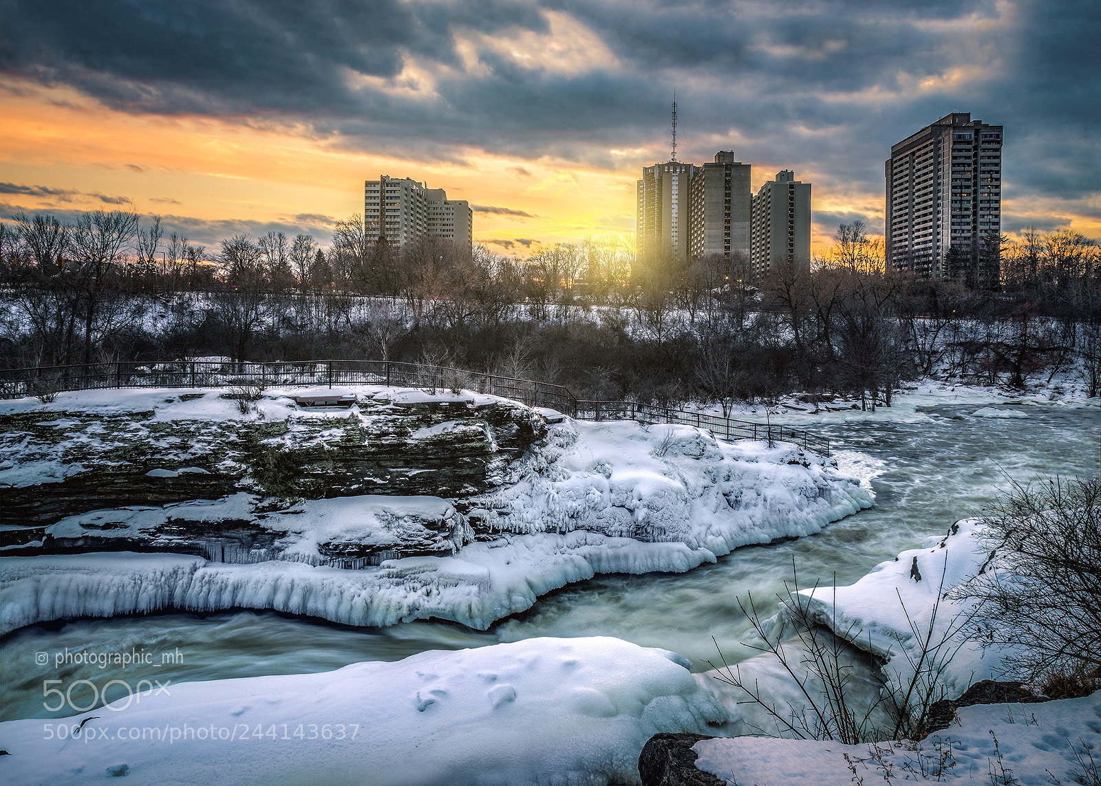 Nikon D610 sample photo. Hog's back falls photography