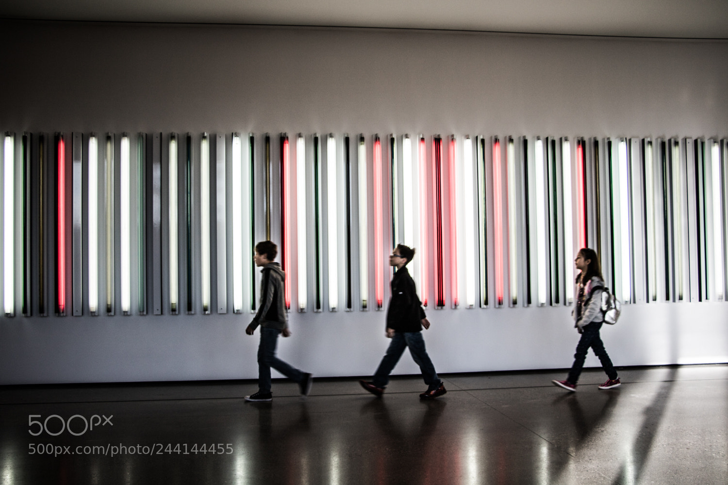 Canon EOS 760D (EOS Rebel T6s / EOS 8000D) sample photo. Kids on lacma photography