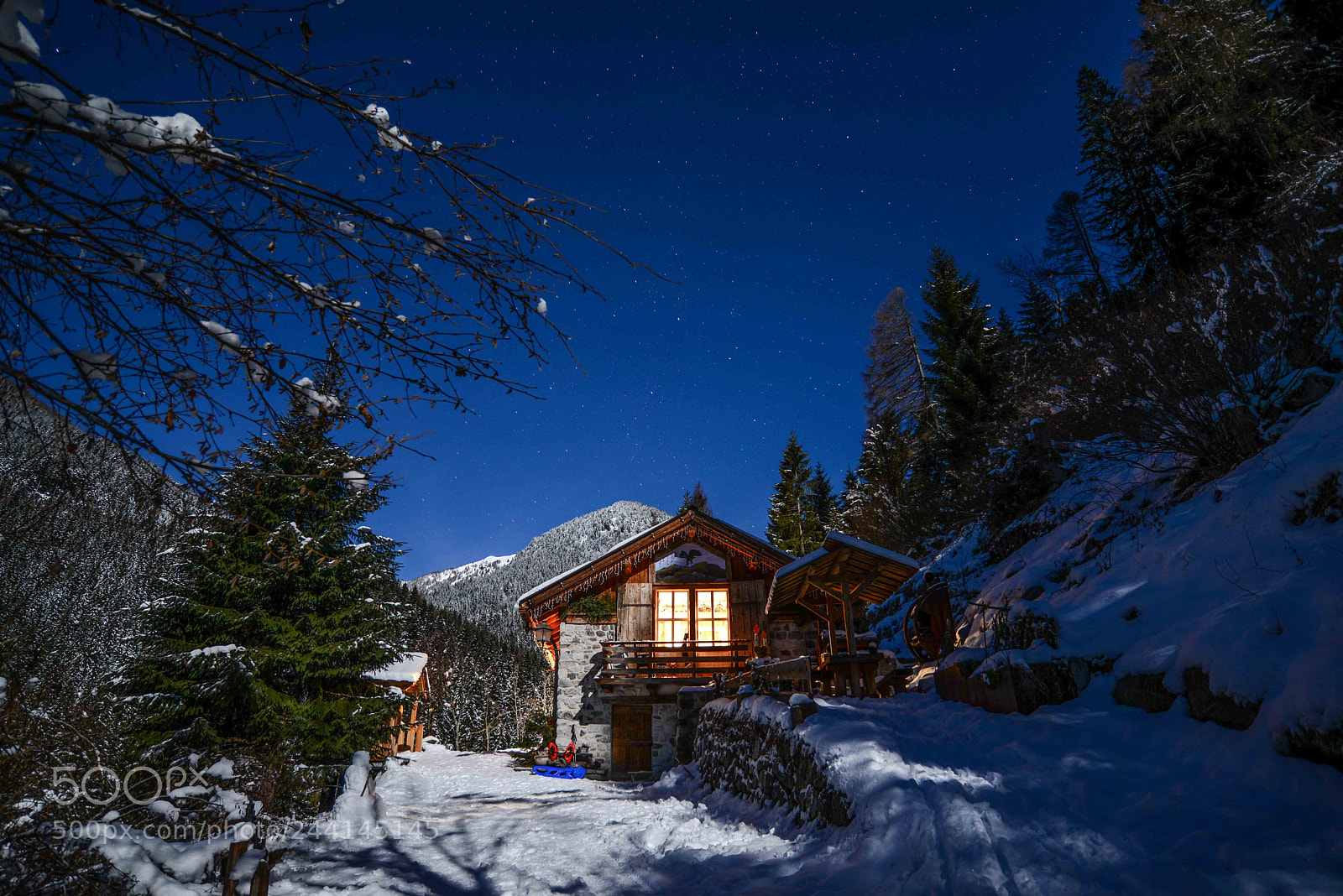 Nikon D600 sample photo. Calm in a cabin. photography