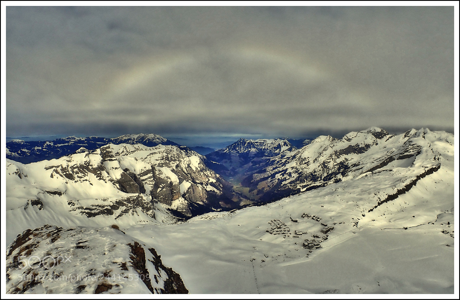 Olympus TG-5 sample photo. Halo-erscheinung photography