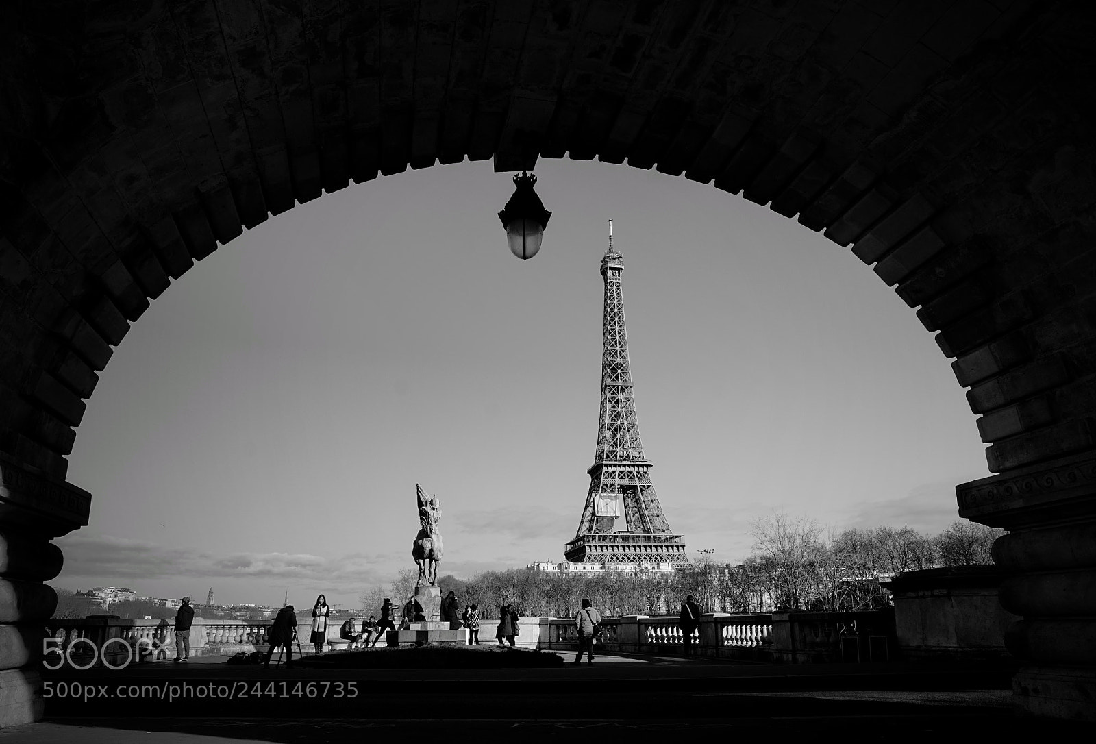Sony a7 II sample photo. Window on tour eiffel photography