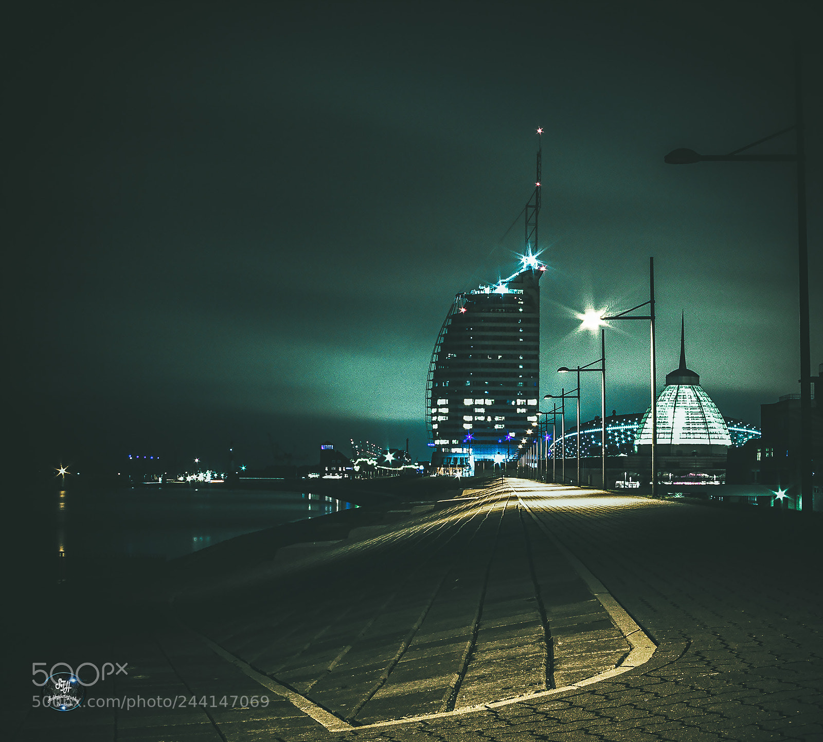 Canon EOS 60D sample photo. Deich skyline bremerhaven photography