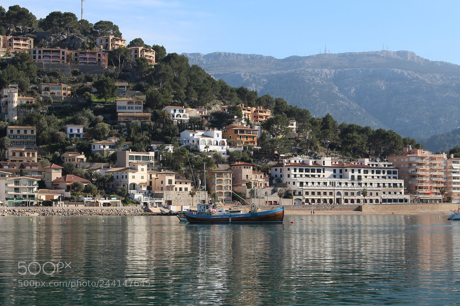 Canon EOS 100D (EOS Rebel SL1 / EOS Kiss X7) sample photo. Puerto de sóller photography