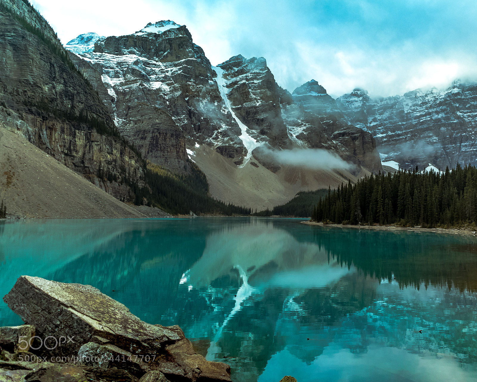 Canon EOS M6 sample photo. Moraine lake photography