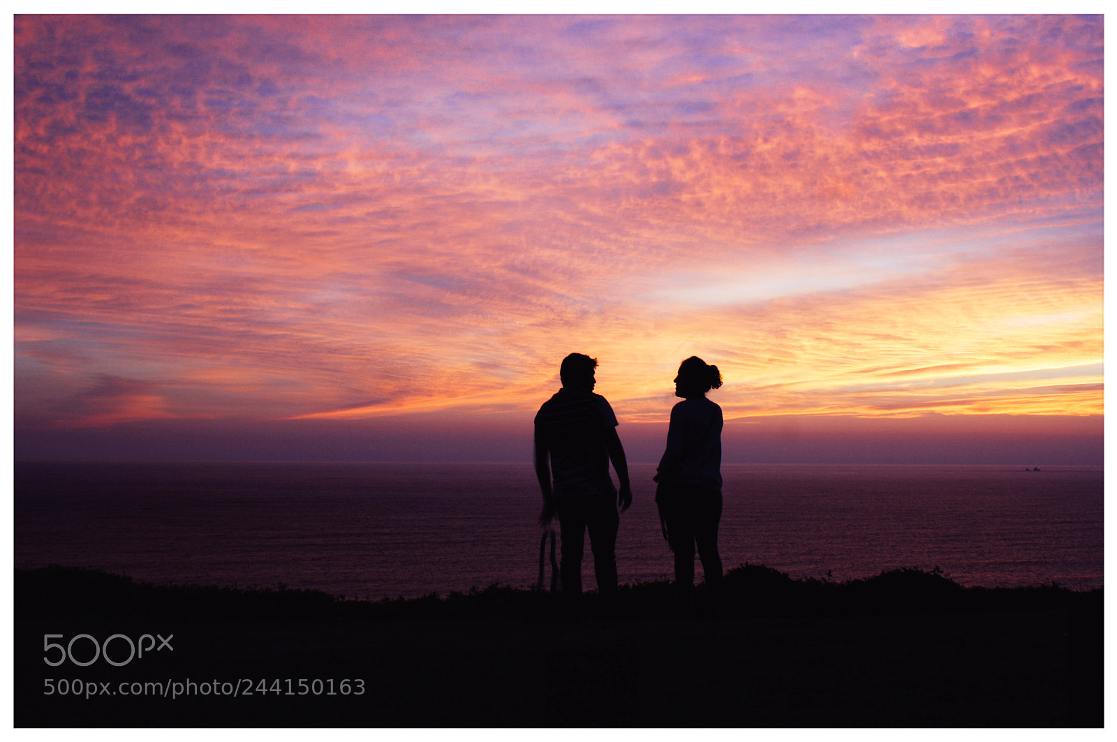Canon EOS 1000D (EOS Digital Rebel XS / EOS Kiss F) sample photo. Sunset love photography