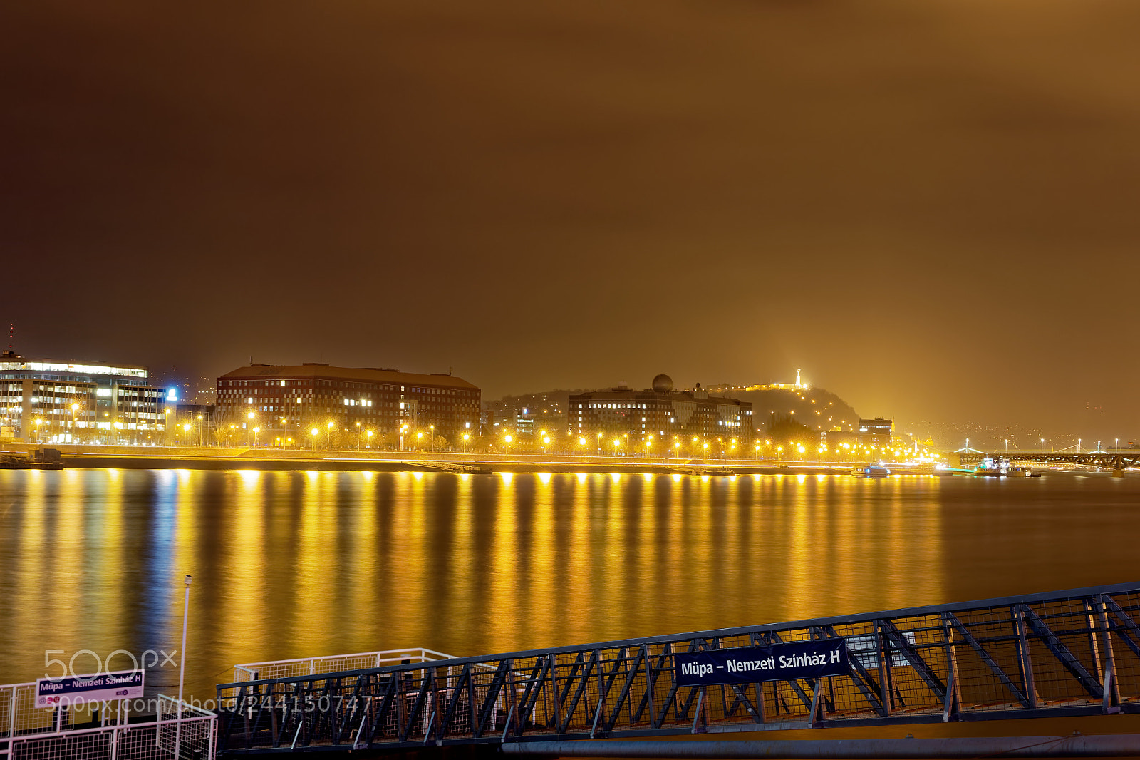Sony Cyber-shot DSC-RX10 sample photo. Lights on the water photography