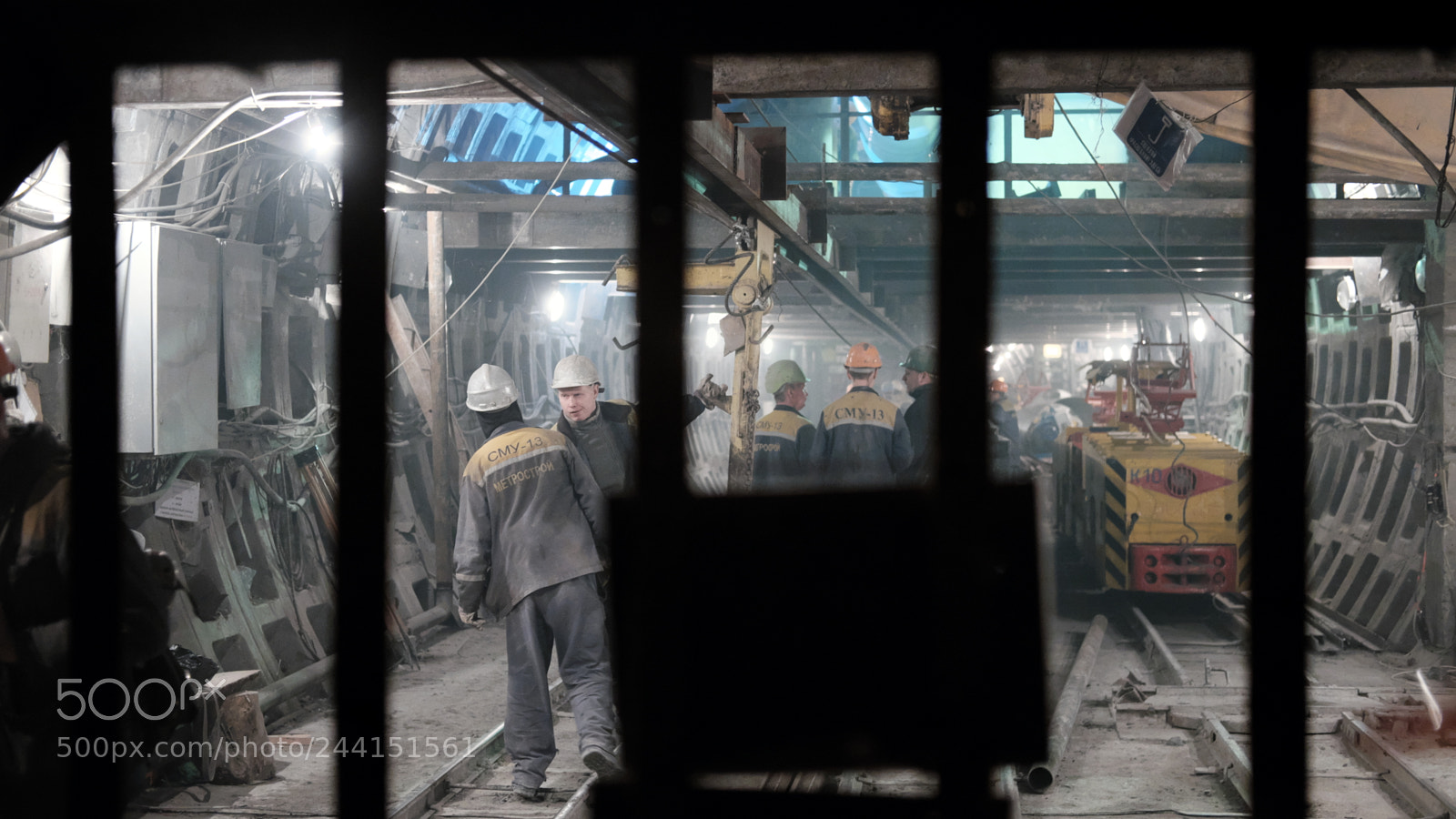 Fujifilm X-T1 sample photo. Прокладка метро photography
