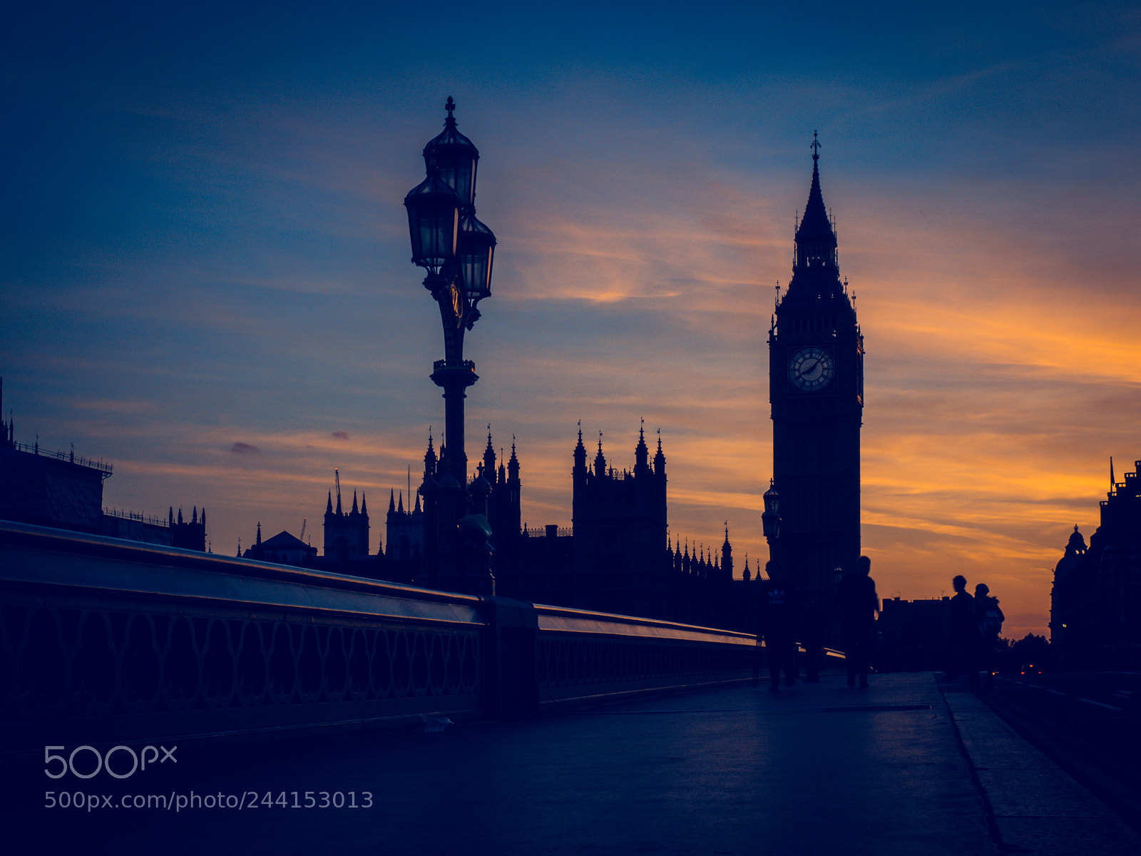 Olympus OM-D E-M5 II sample photo. London, uk photography