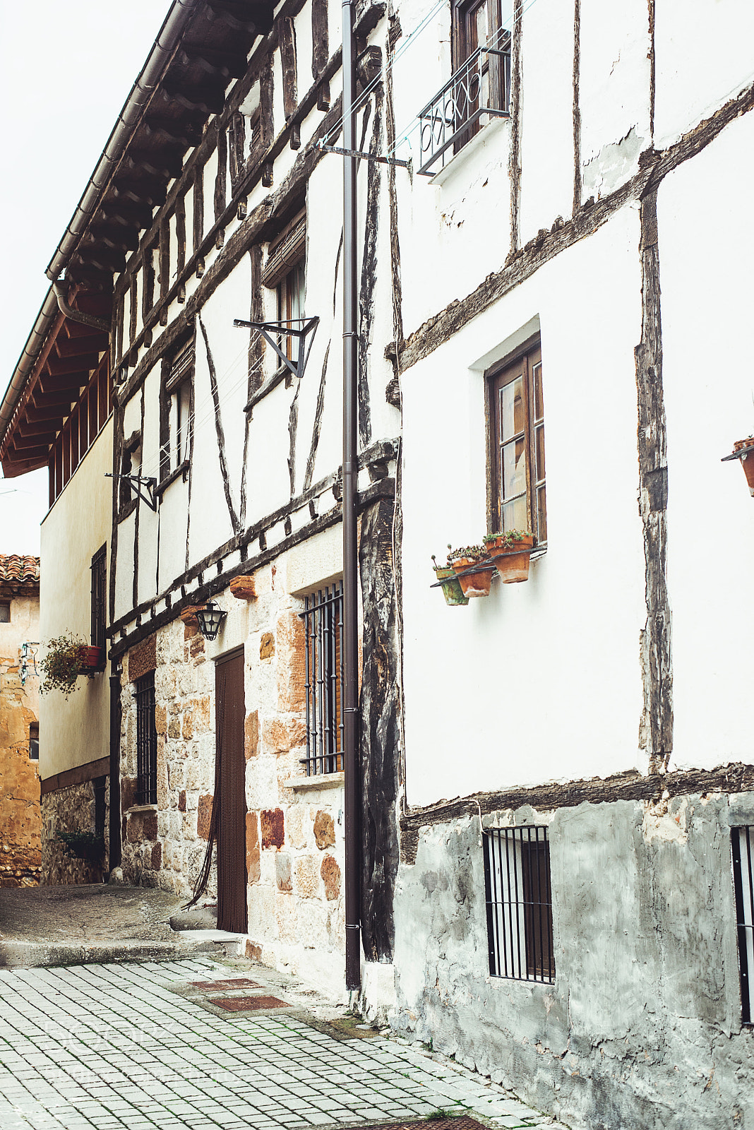 Nikon D610 sample photo. Exploring covarrubias, burgos photography