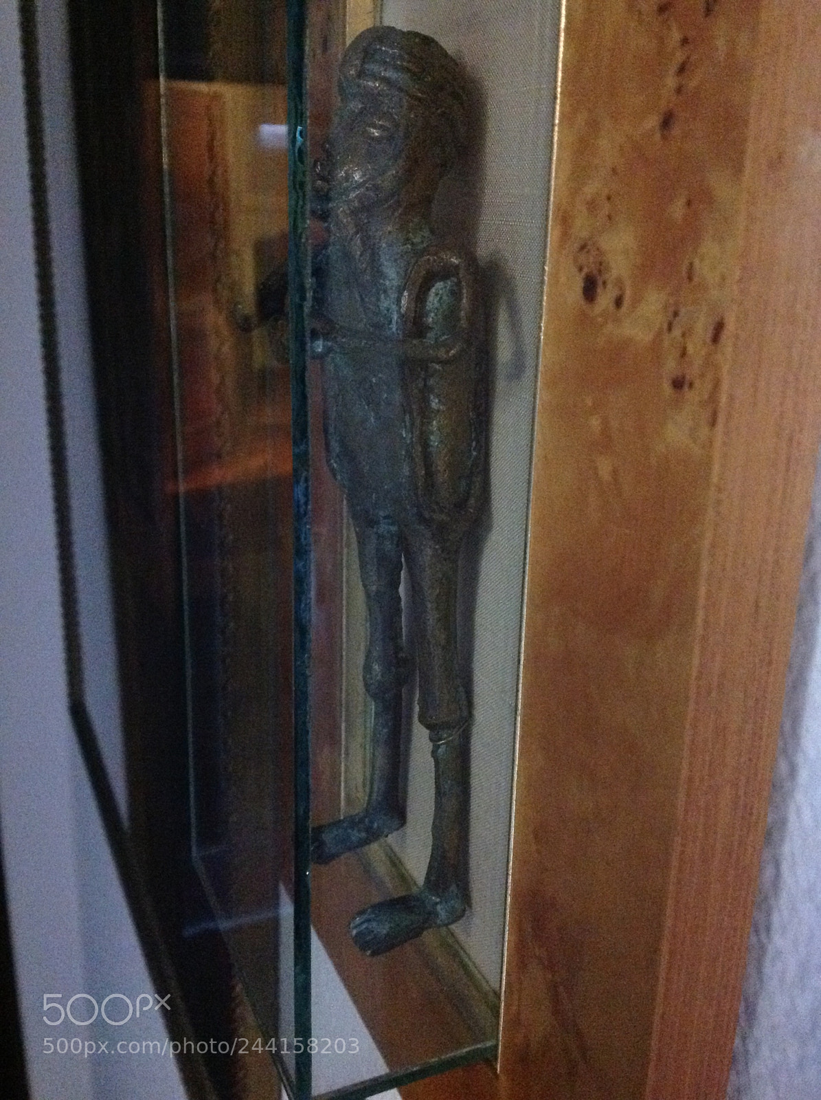 Apple iPad sample photo. Old piatire photography