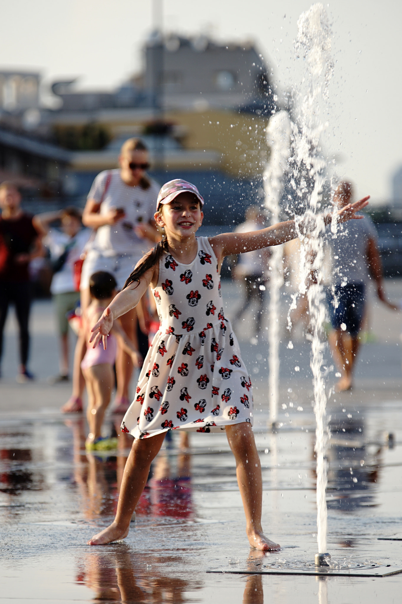 Sigma 70-200mm F2.8 EX DG Macro HSM II sample photo. Hugging the water photography