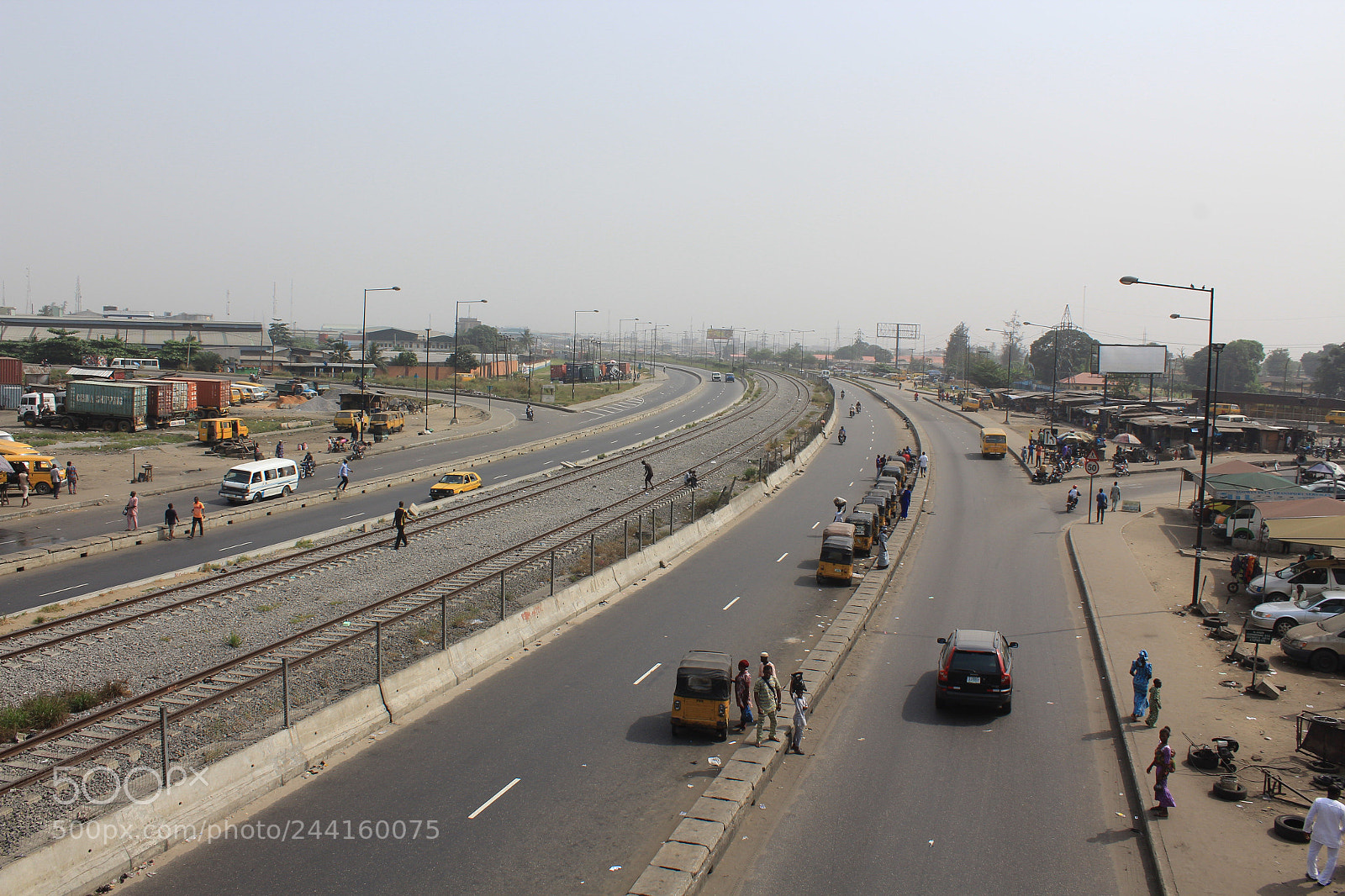 Canon EOS 1300D (EOS Rebel T6 / EOS Kiss X80) sample photo. Railway to badagry photography