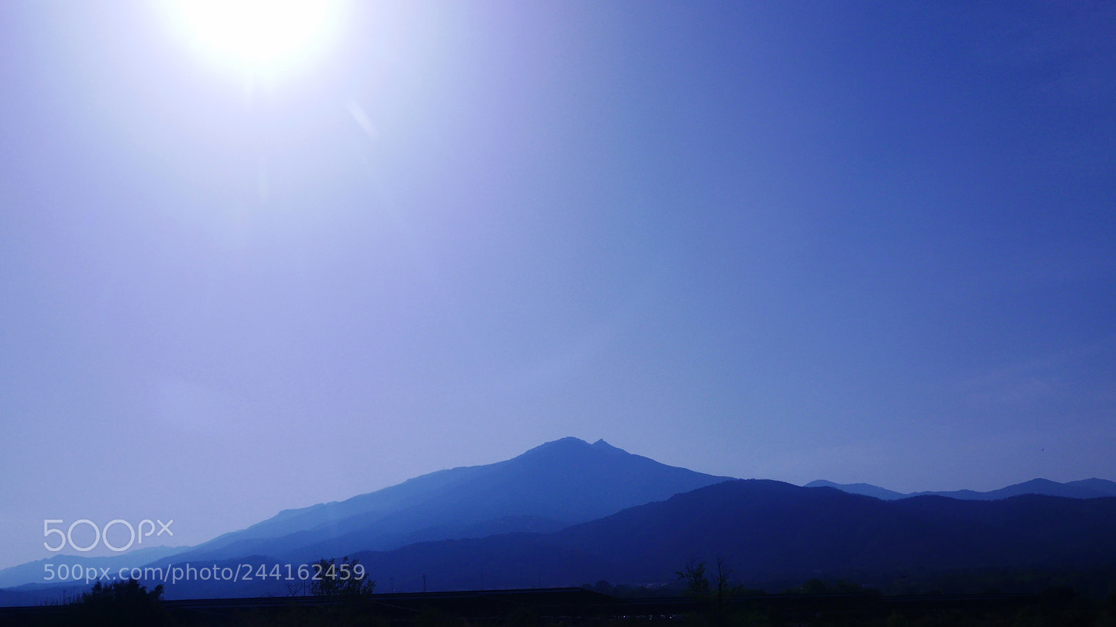 Panasonic Lumix DMC-LX100 sample photo. Road to spain photography
