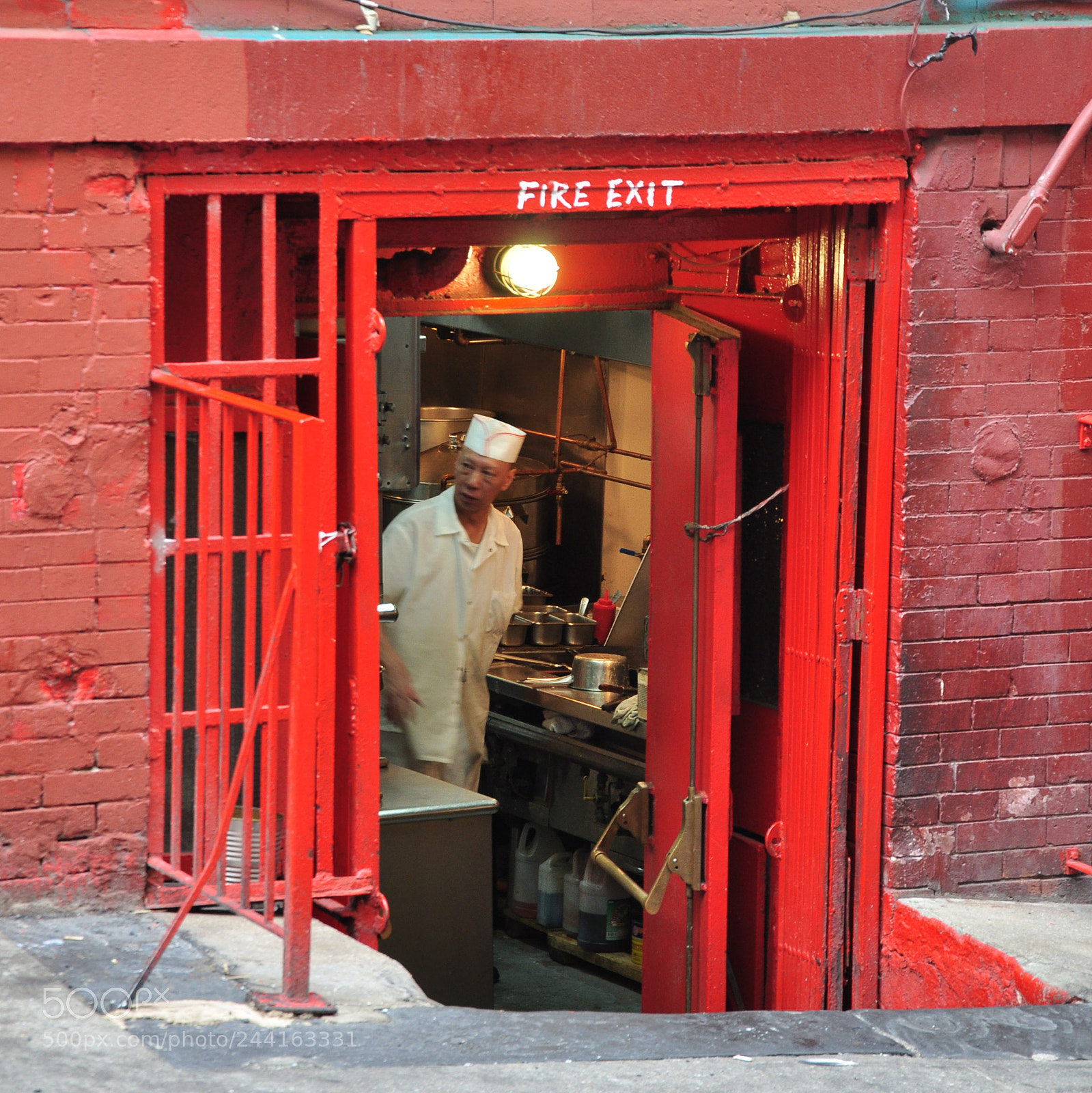 Nikon D90 sample photo. Door photography