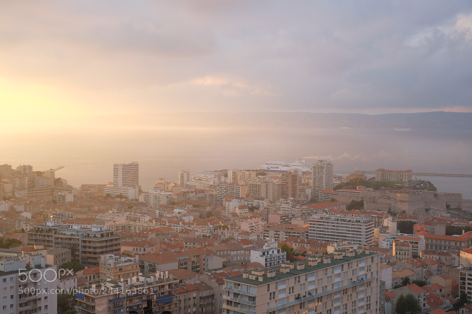 Fujifilm X-E1 sample photo. Marseille #1 photography