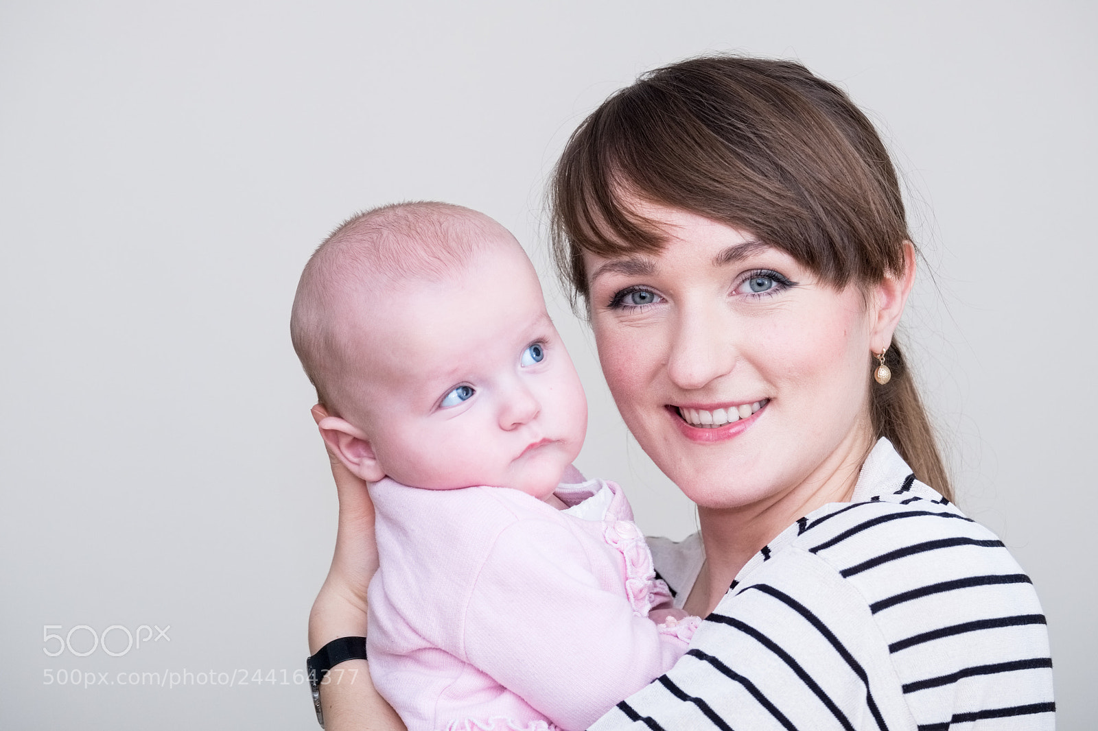 Fujifilm X-T20 sample photo. Mother and daughter photography