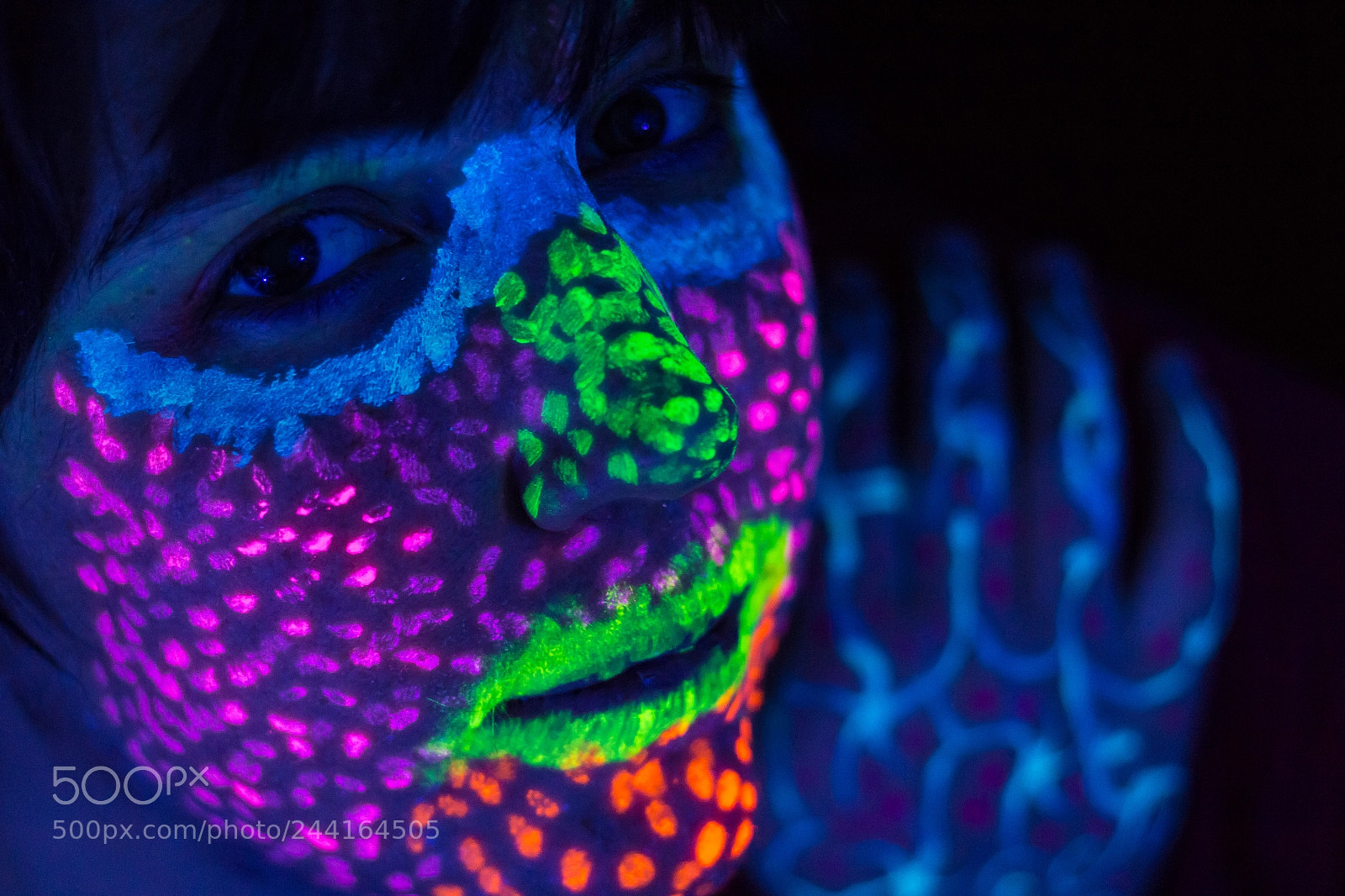Canon EOS 60D sample photo. Black light model photography