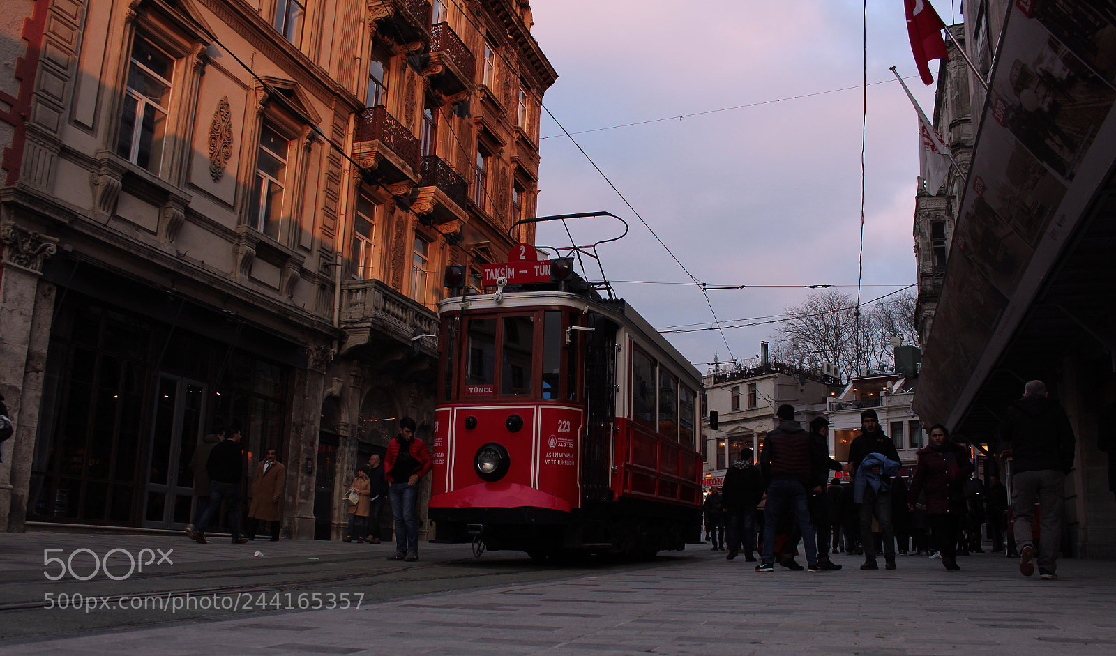 Canon EOS 1300D (EOS Rebel T6 / EOS Kiss X80) sample photo. Nostalgic tramway photography