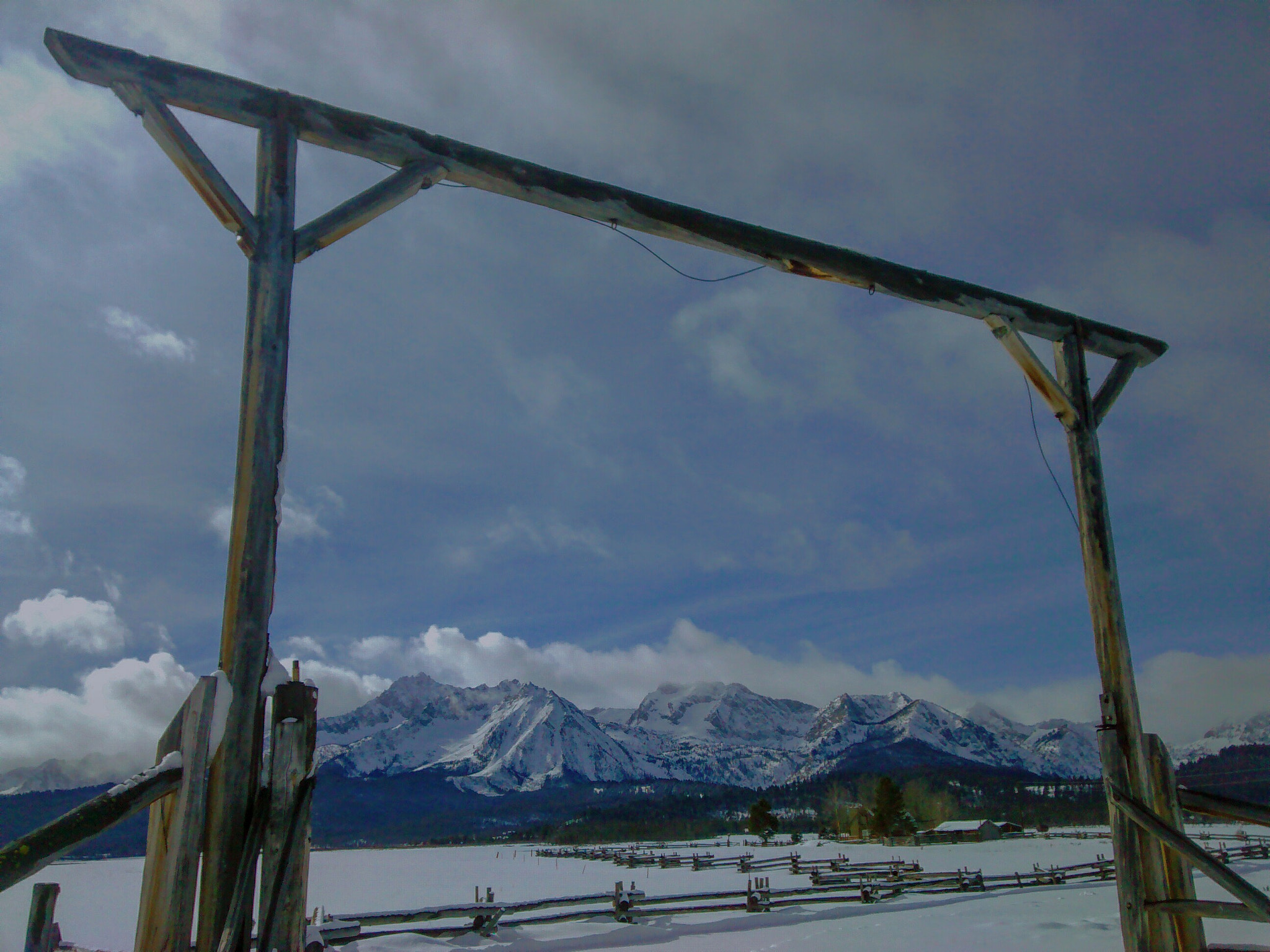 Motorola Moto G (1st Gen) sample photo. Gateway to the sawtooths photography