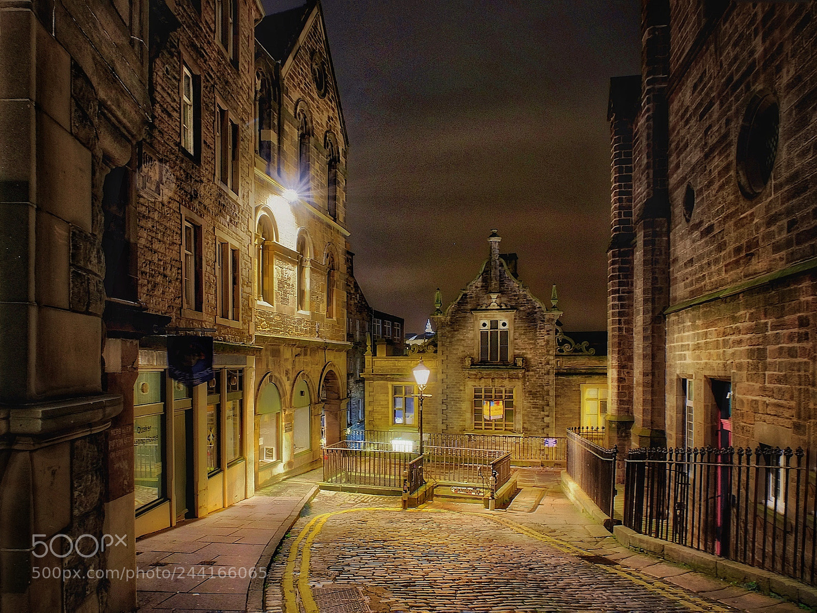 Fujifilm X-T1 sample photo. Nighttime solitude photography