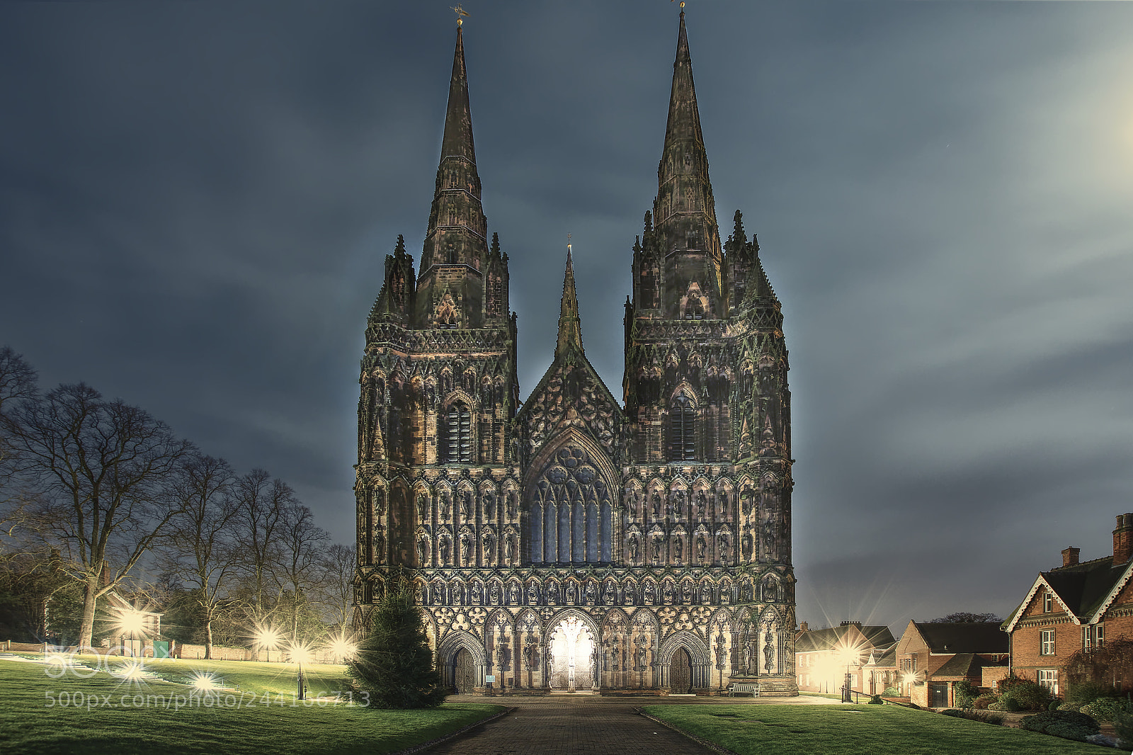 Nikon D7200 sample photo. Gothic architecture at night. photography