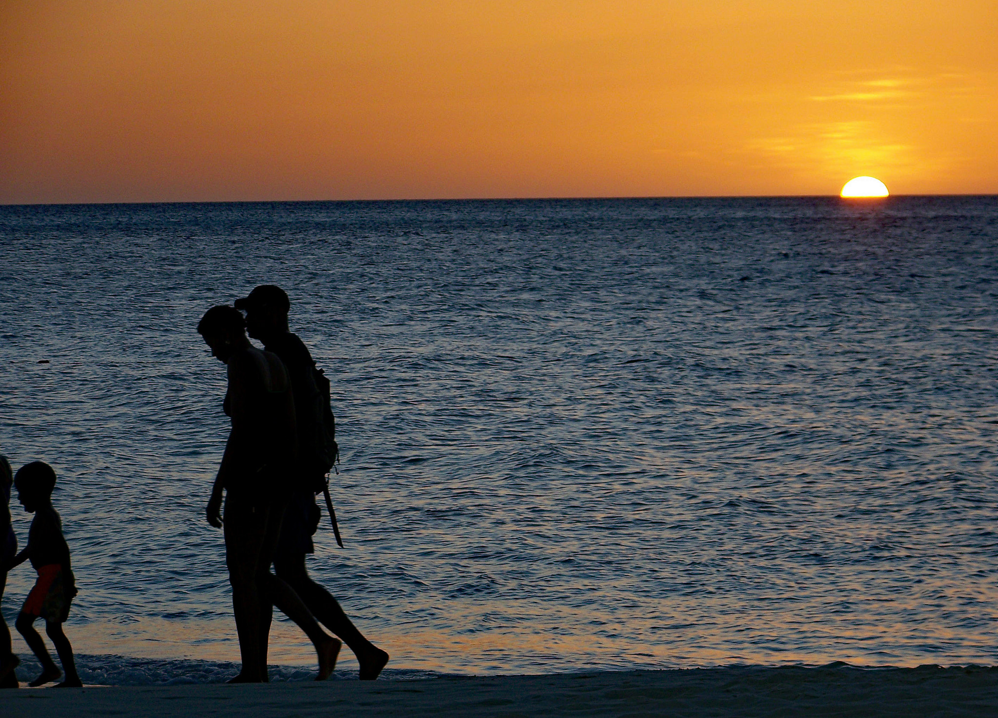Kodak Z612 ZOOM DIGITAL CAMERA sample photo. Aruba - end of a long day photography