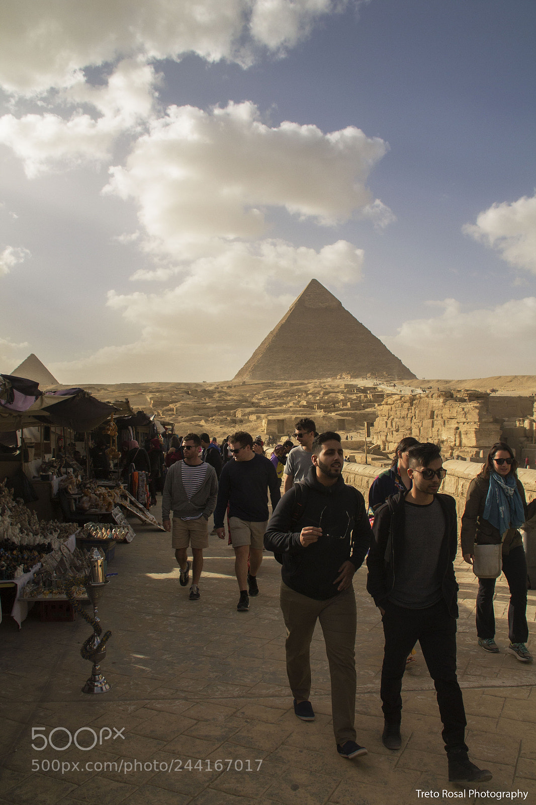 Canon EOS 1100D (EOS Rebel T3 / EOS Kiss X50) sample photo. Market in giza, cairi photography