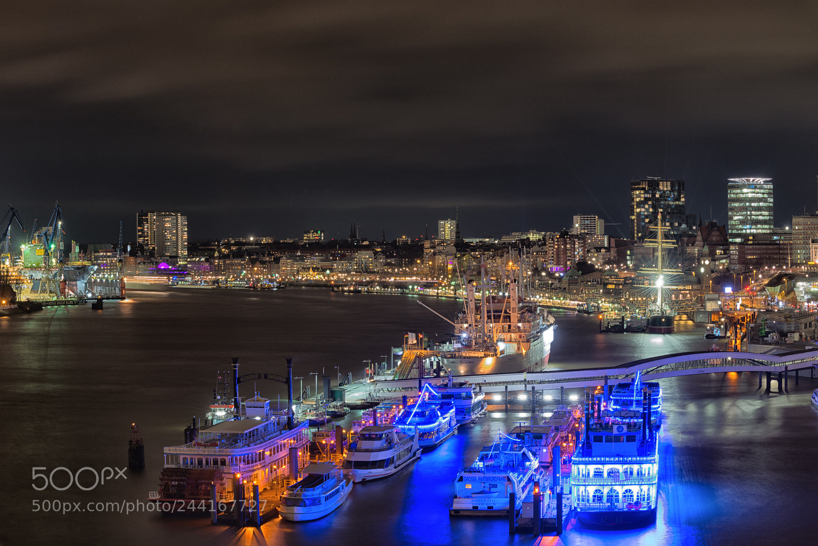 Nikon D800 sample photo. Blick von der elbphilharmonie photography