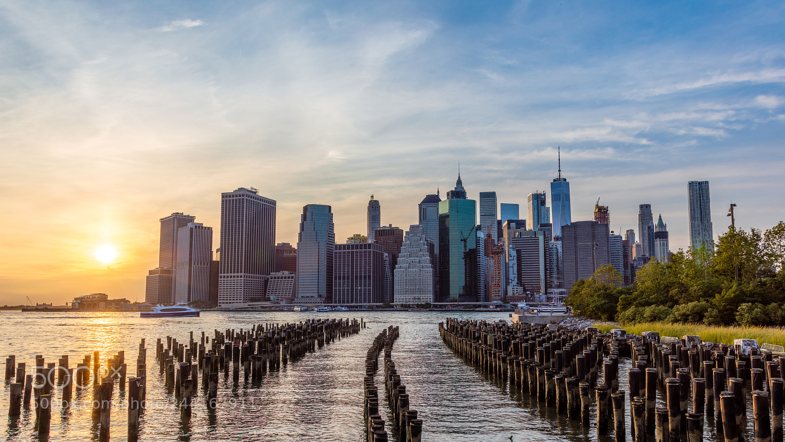 Canon EOS 5DS R sample photo. Sunset over the city photography